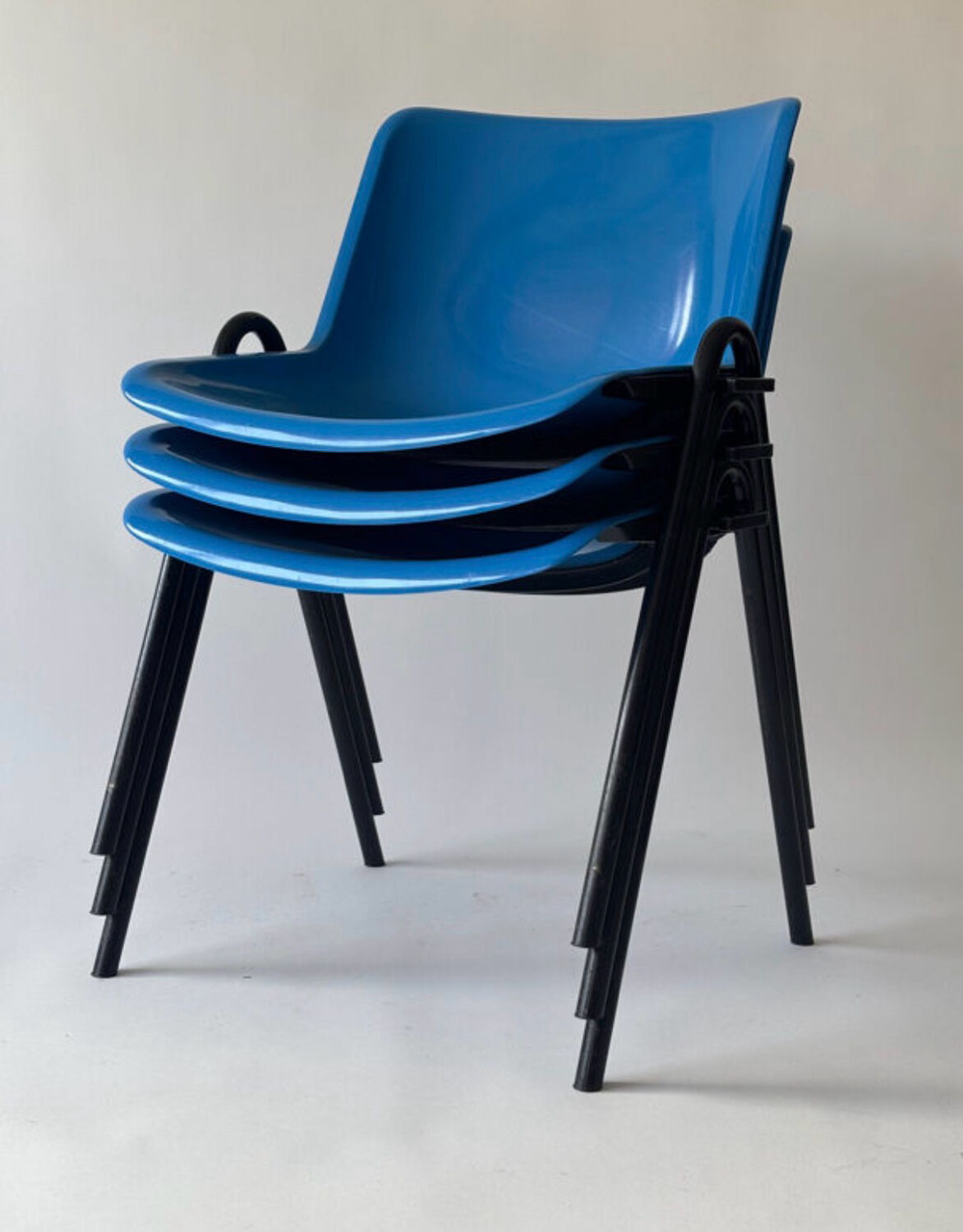 Modus chairs by Osvaldo Borsani 