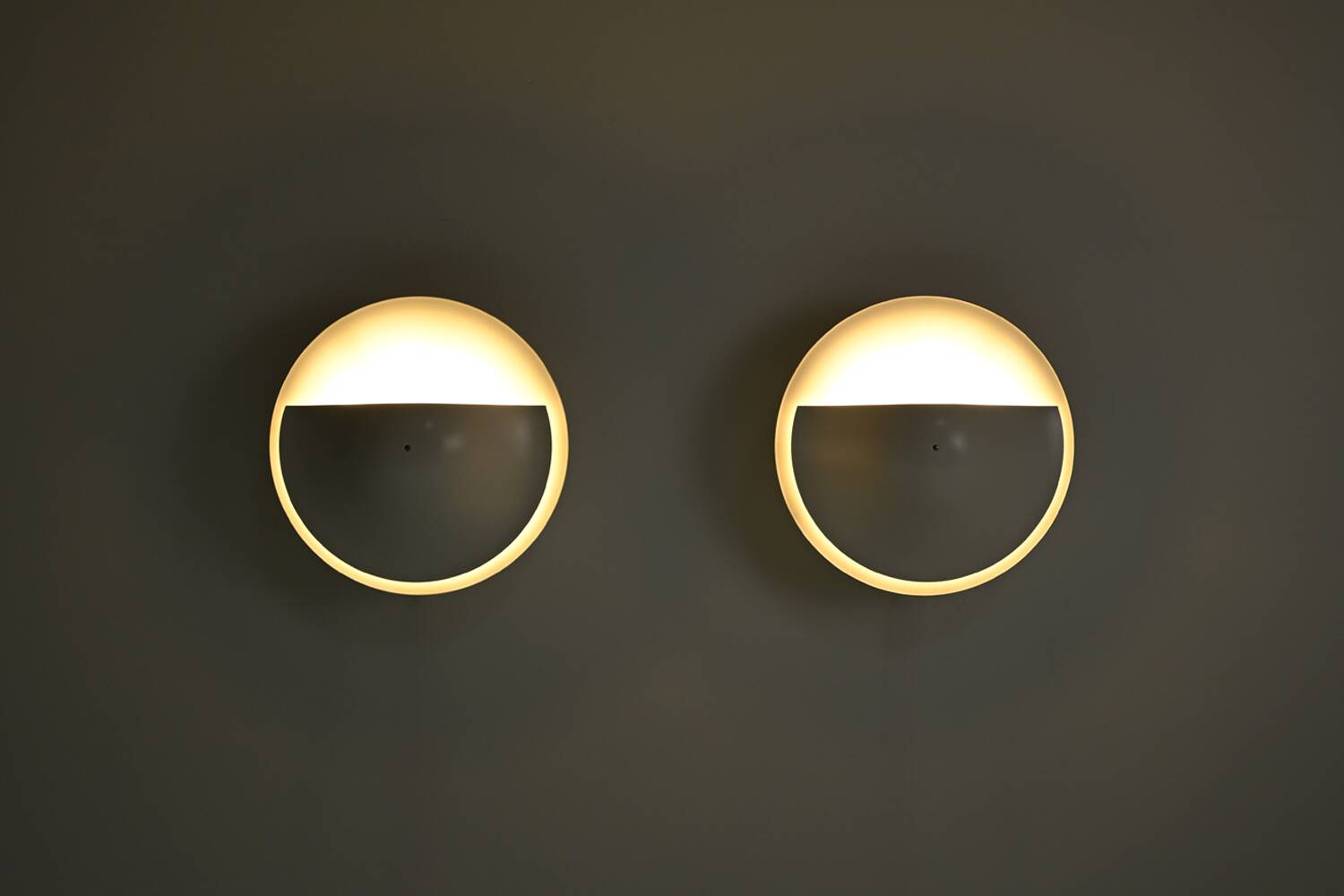 Disc wall lamps C-1558 by Raak, 1980s The Netherlands.