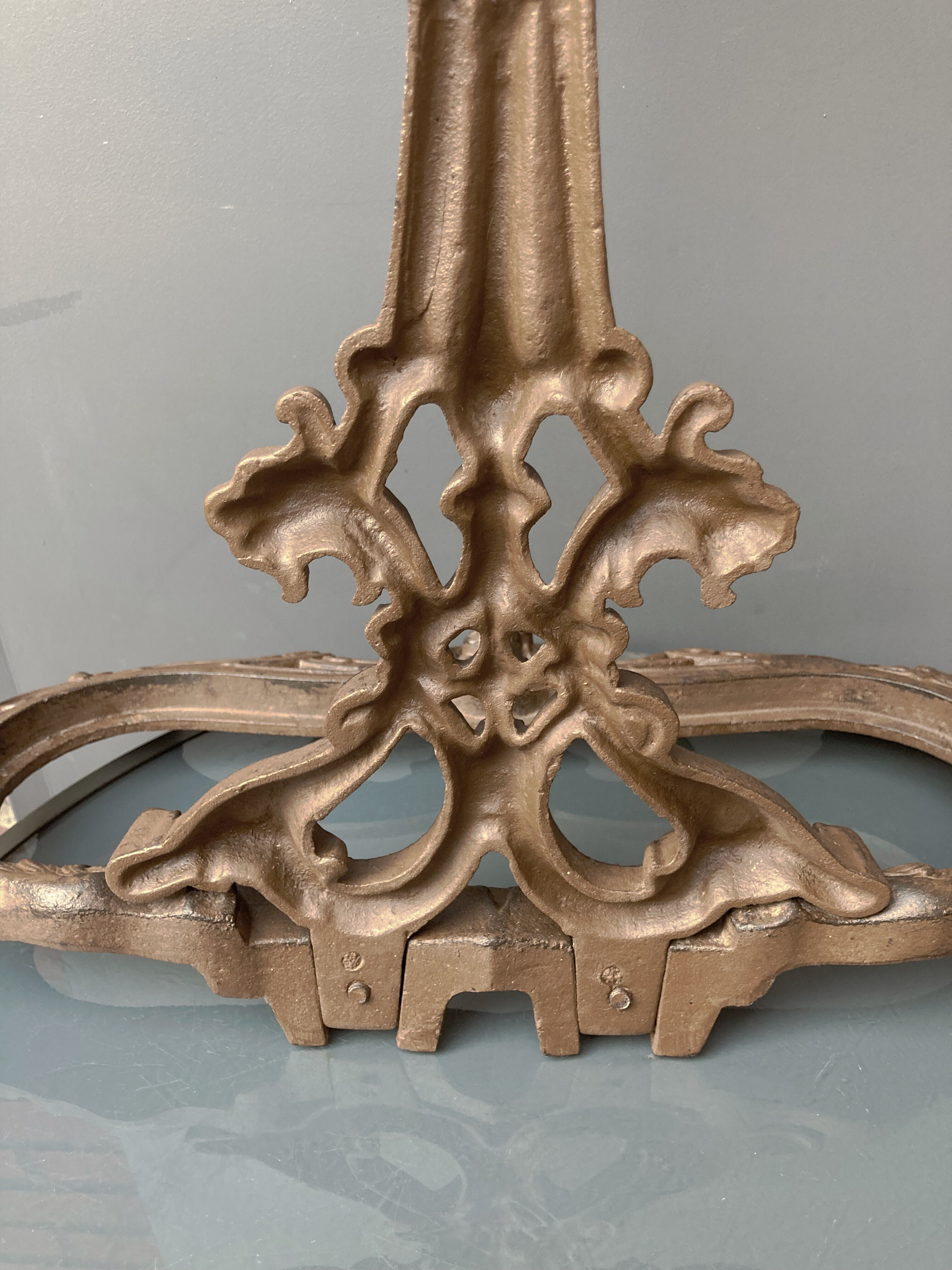 Art Nouvelles cast iron umbrella holder