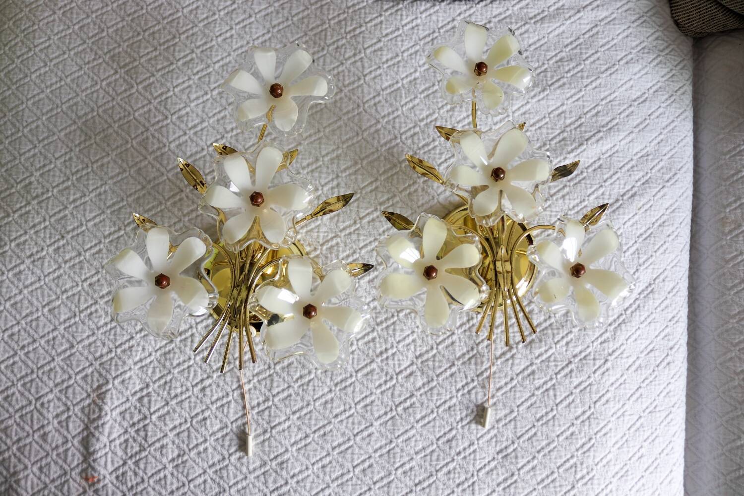 Two Eglo wall lights with vintage Murano flowers 70/80