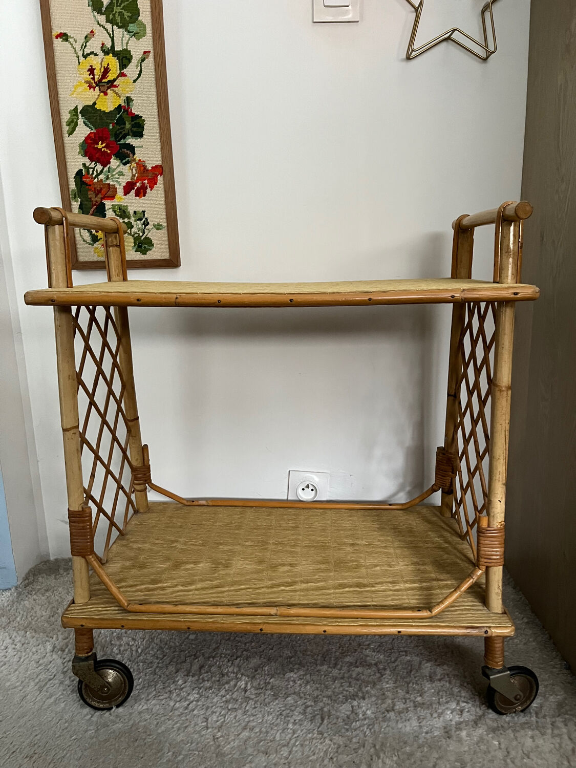 Rolling side table, serving cart, vintage rattan and wicker 60.