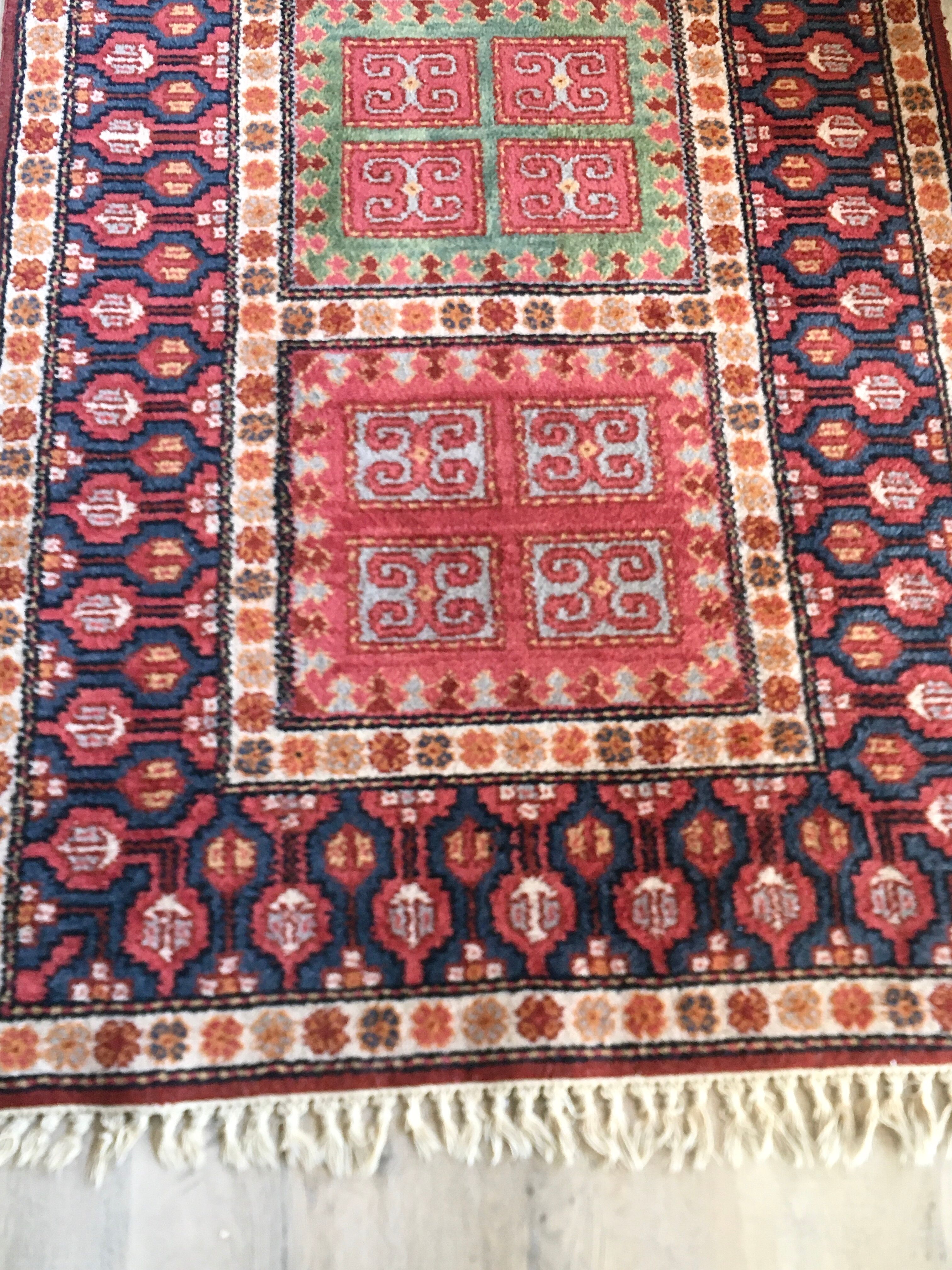 Oriental wool carpet 95x176cm