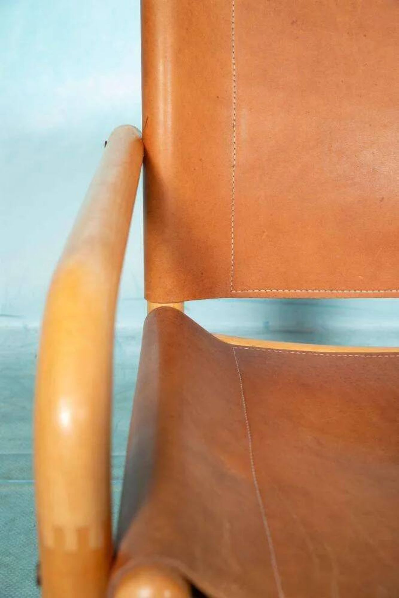 Danish safari chair in beech wood and leather from the 1970s.