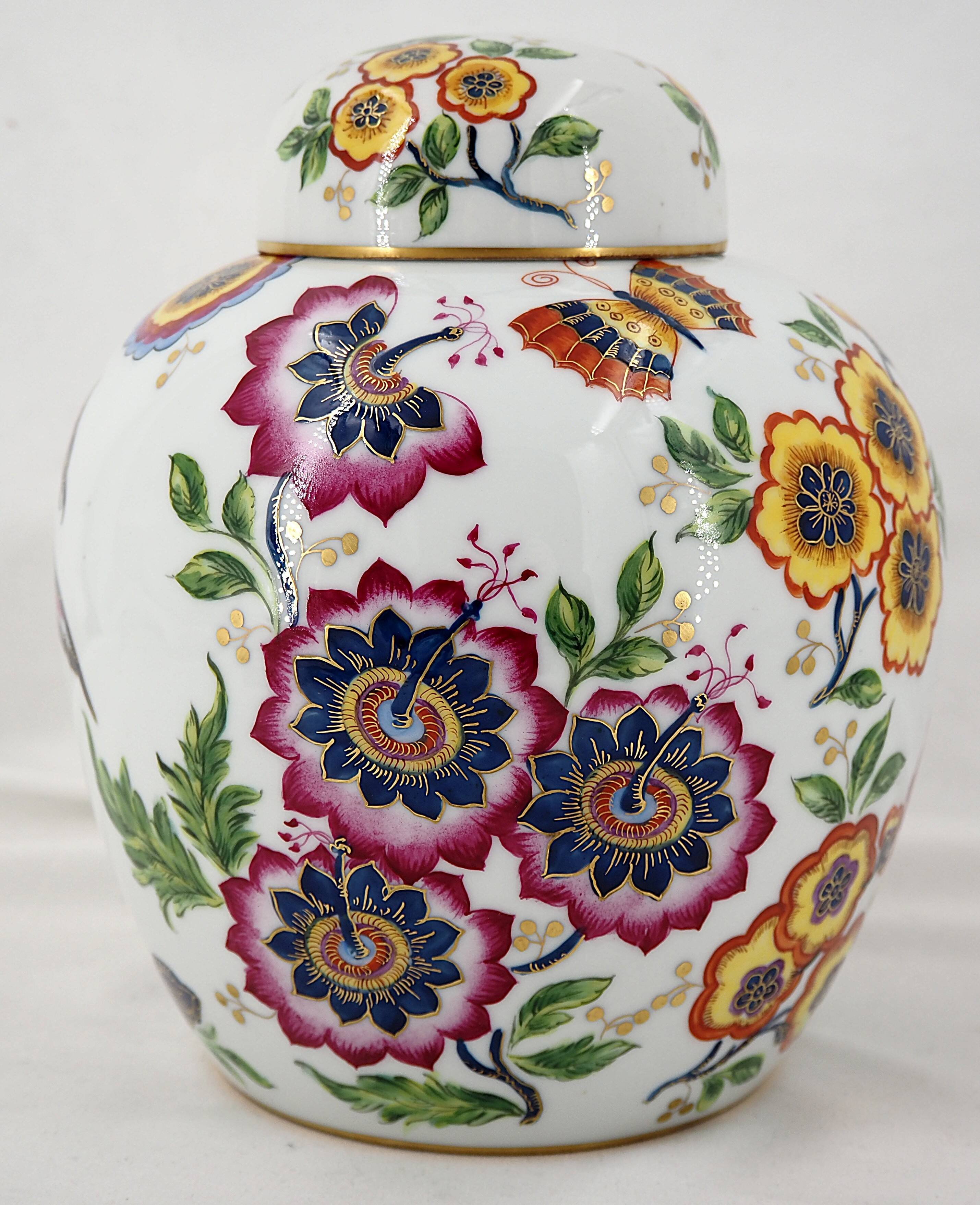 Le Tallec in Paris, complete covered porcelain pot, signed, excellent condition.