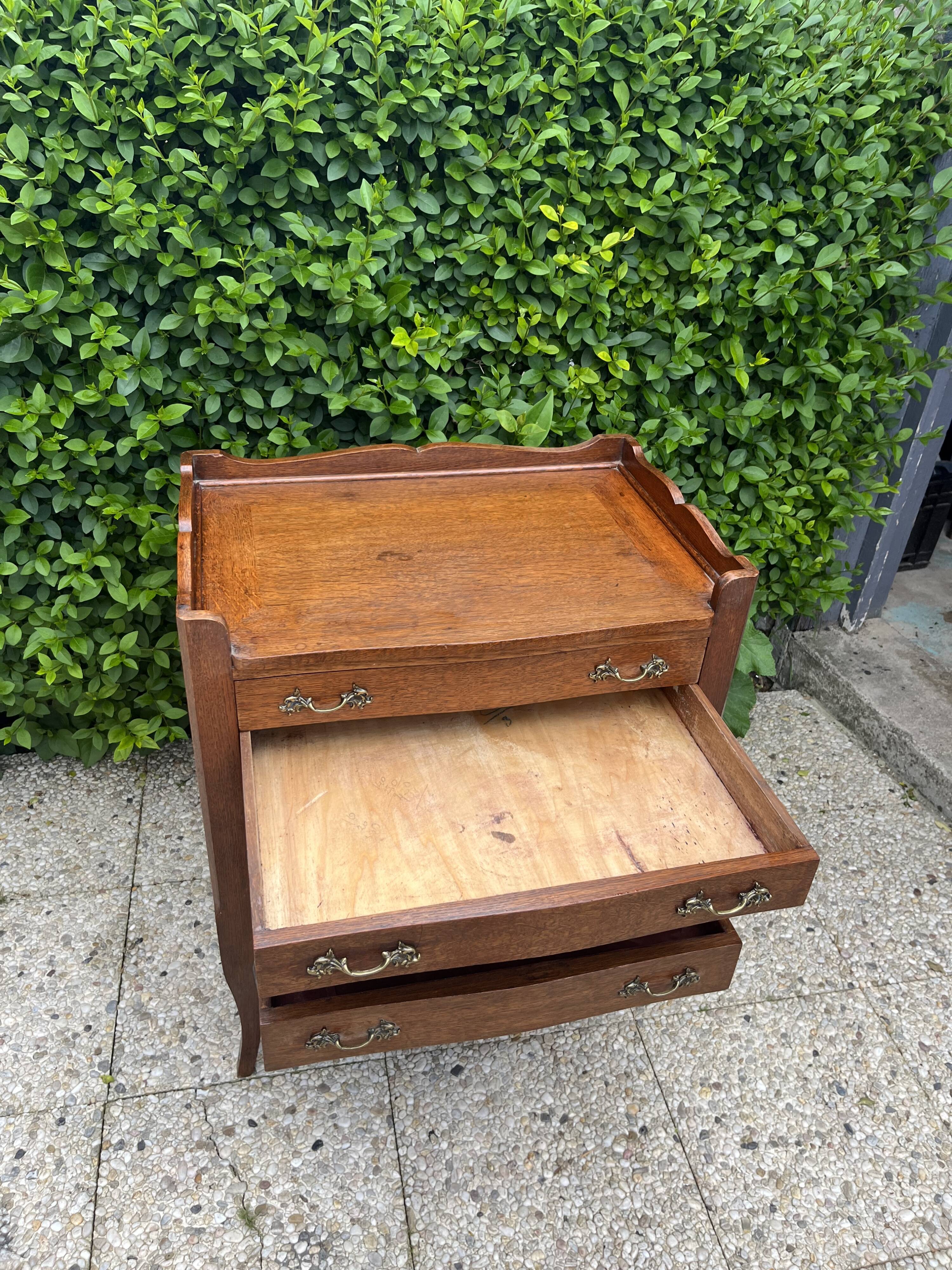 Silverware chest of drawers for housewife