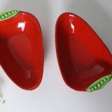 Pair of Saint Clément barbotine dishes