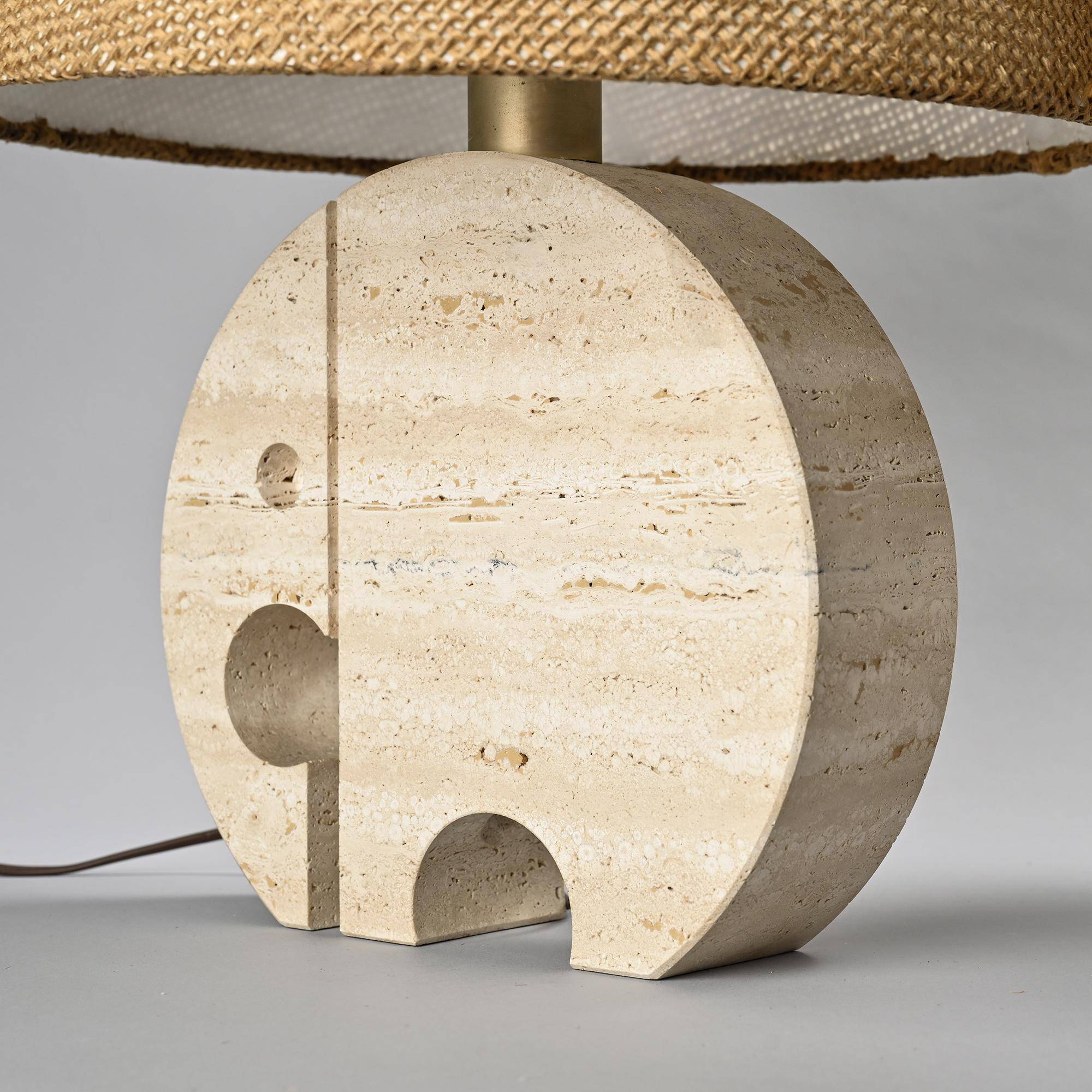 Paire de lampes de table "Éléphant" en travertin par Fratelli Mannelli, vers 1970