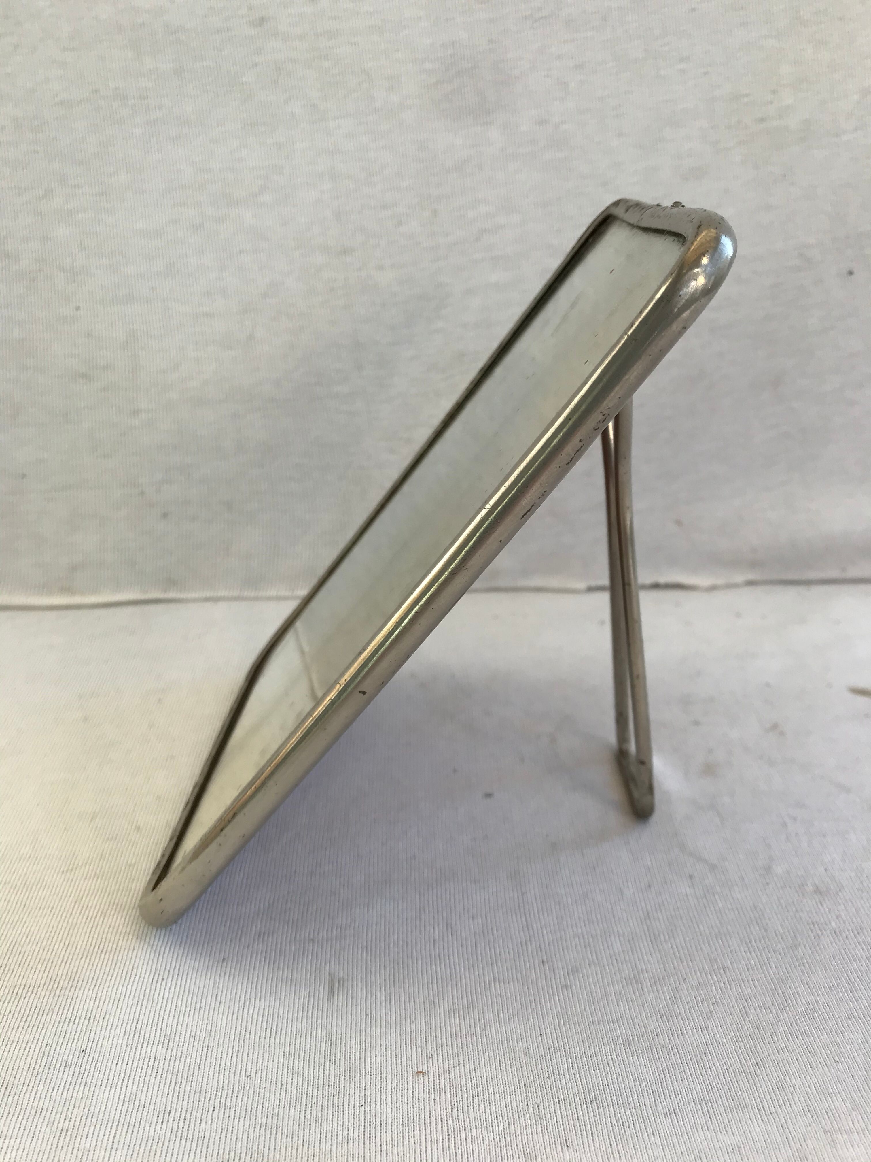 Former mirror barbier contour alu - trépied - brown background vintage decoration