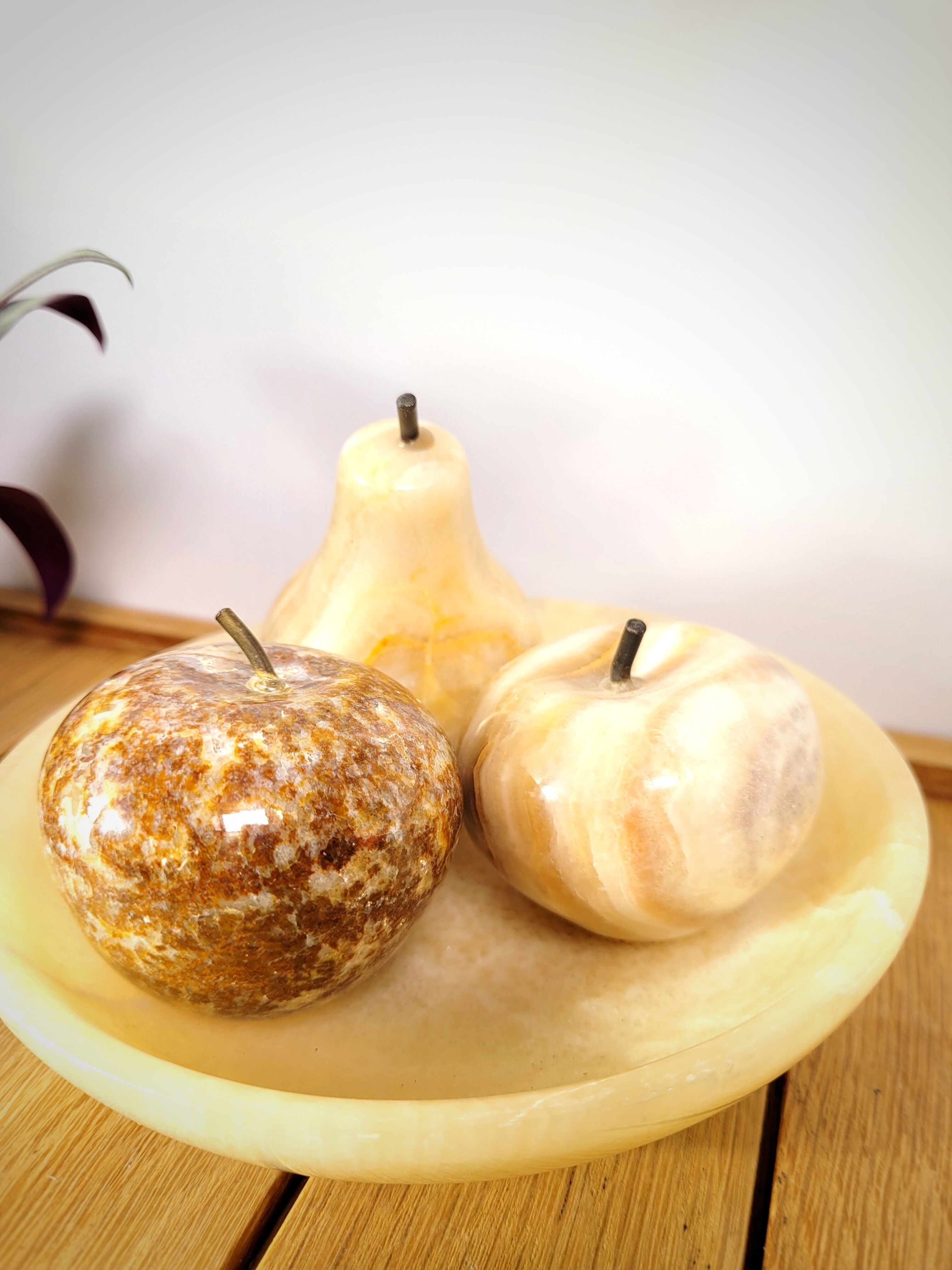 Marble onyx fruit cup