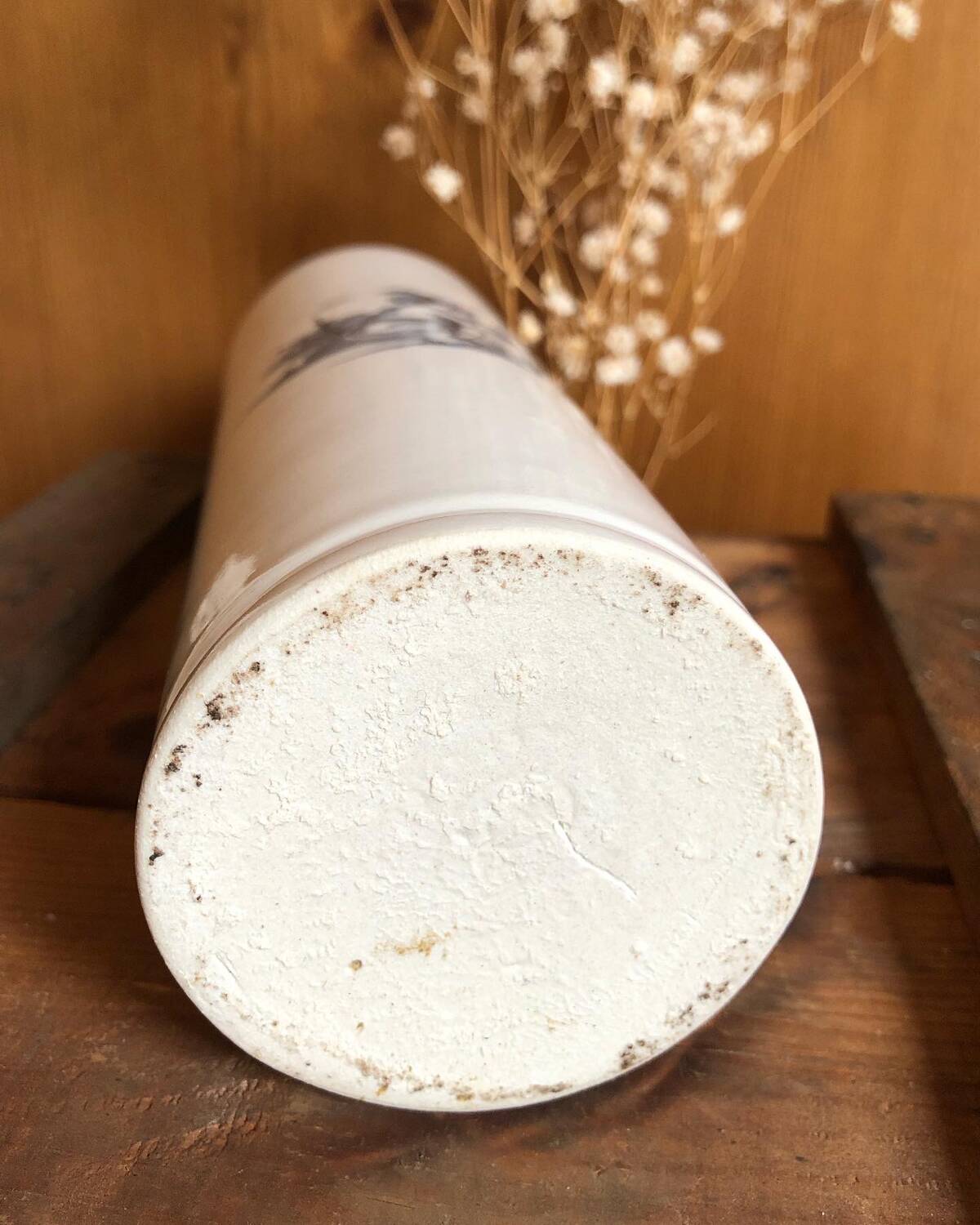 Bouteille en grès peinte