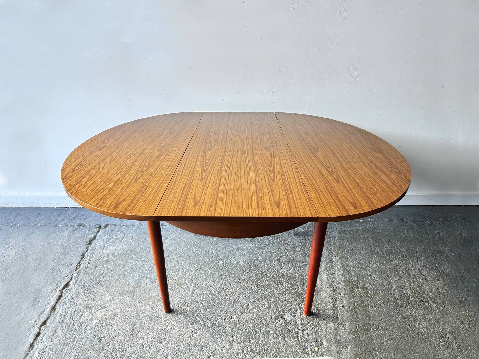 Schreiber Mid Schreiber Extending Dining Table Retro Teak grain Formica