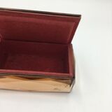 Mirror jewelry box in pink relief