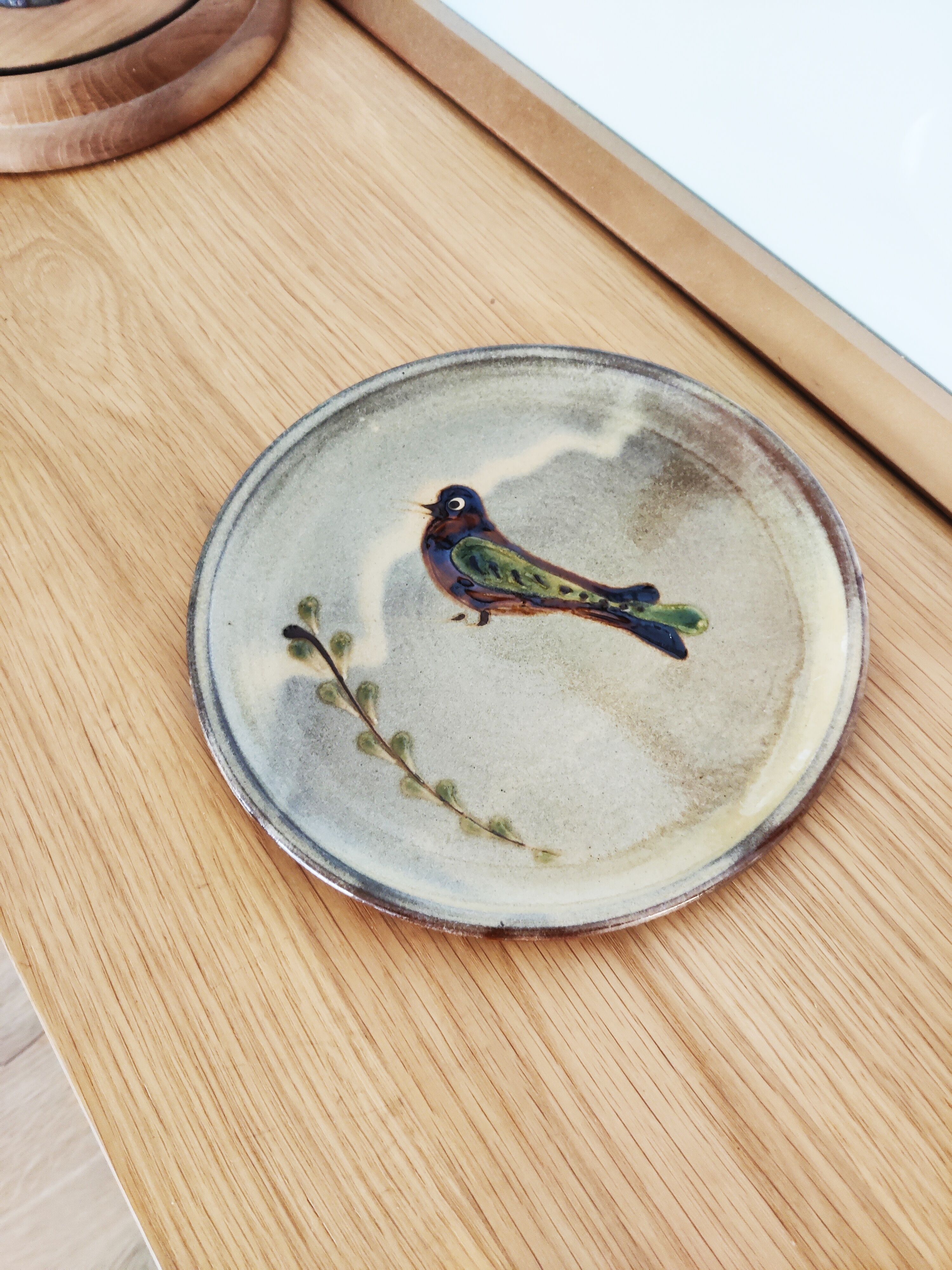 Plate