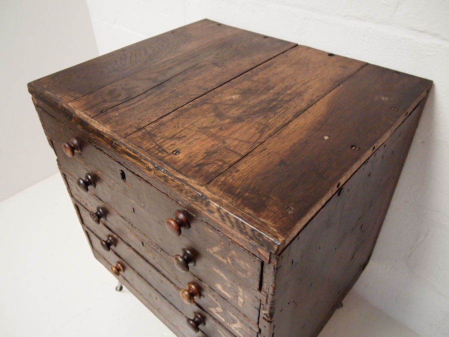 Reworked english edwardian printers draw set