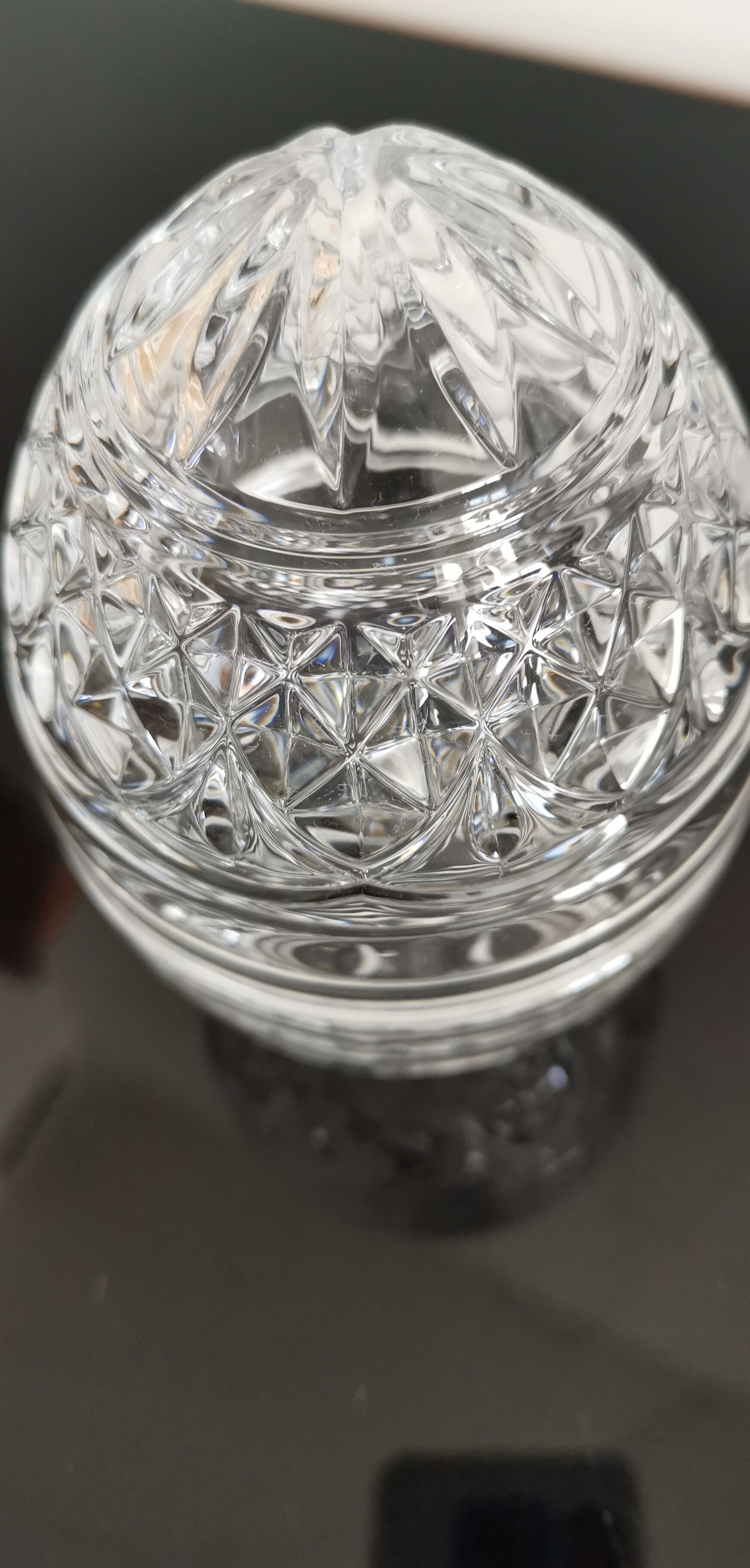 Old crystal drageoir/candy maker in the shape of an egg Cristal d'Arc