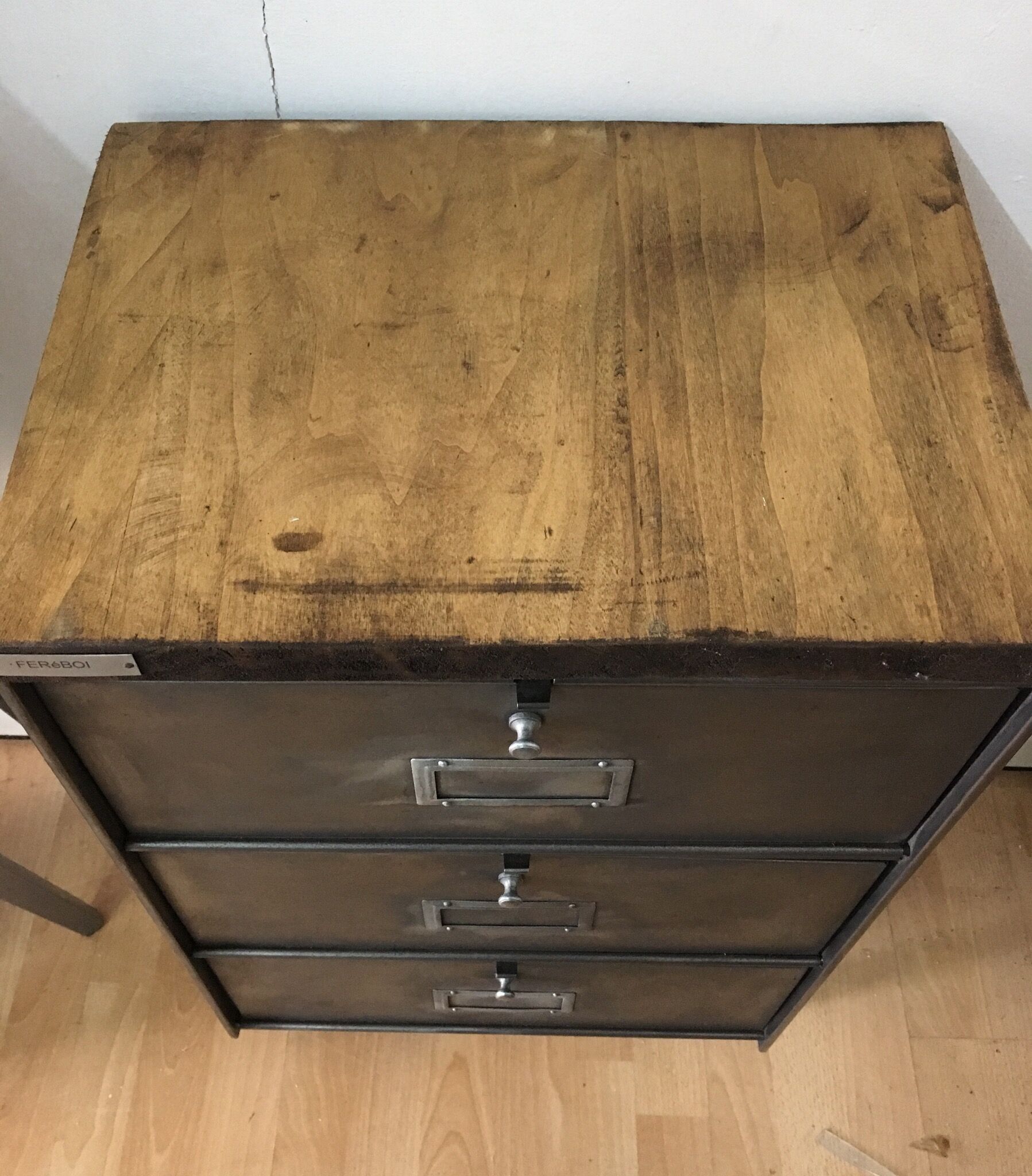 Meuble à clapet
