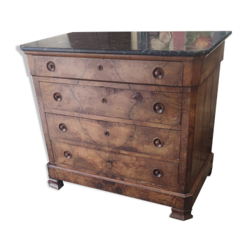 Walnut chest of drawers circa 1880 with marble top