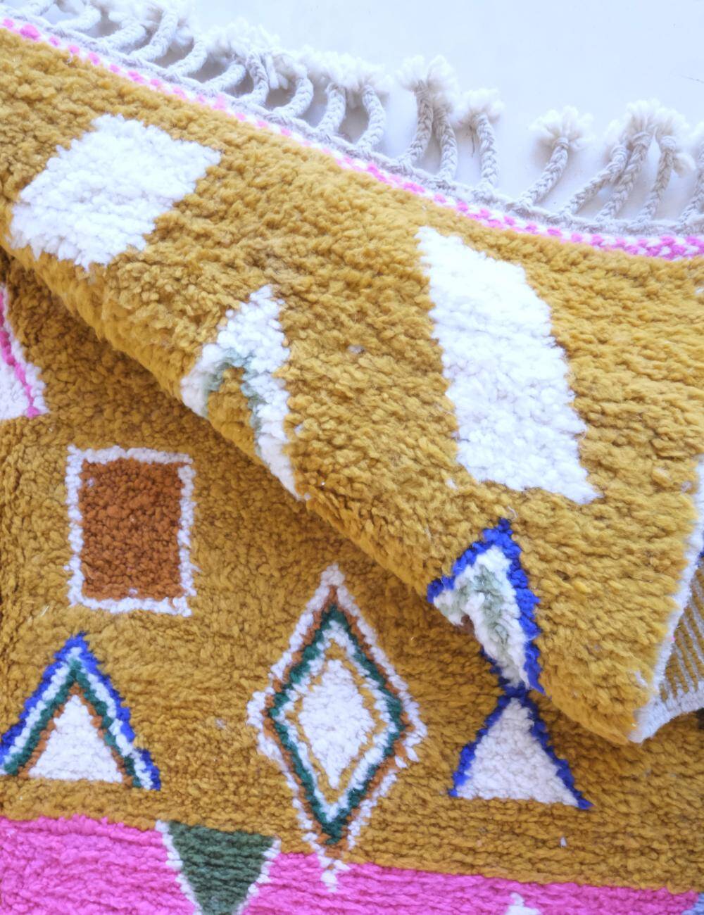 Modern Berber Rug - 246 x 181 cm