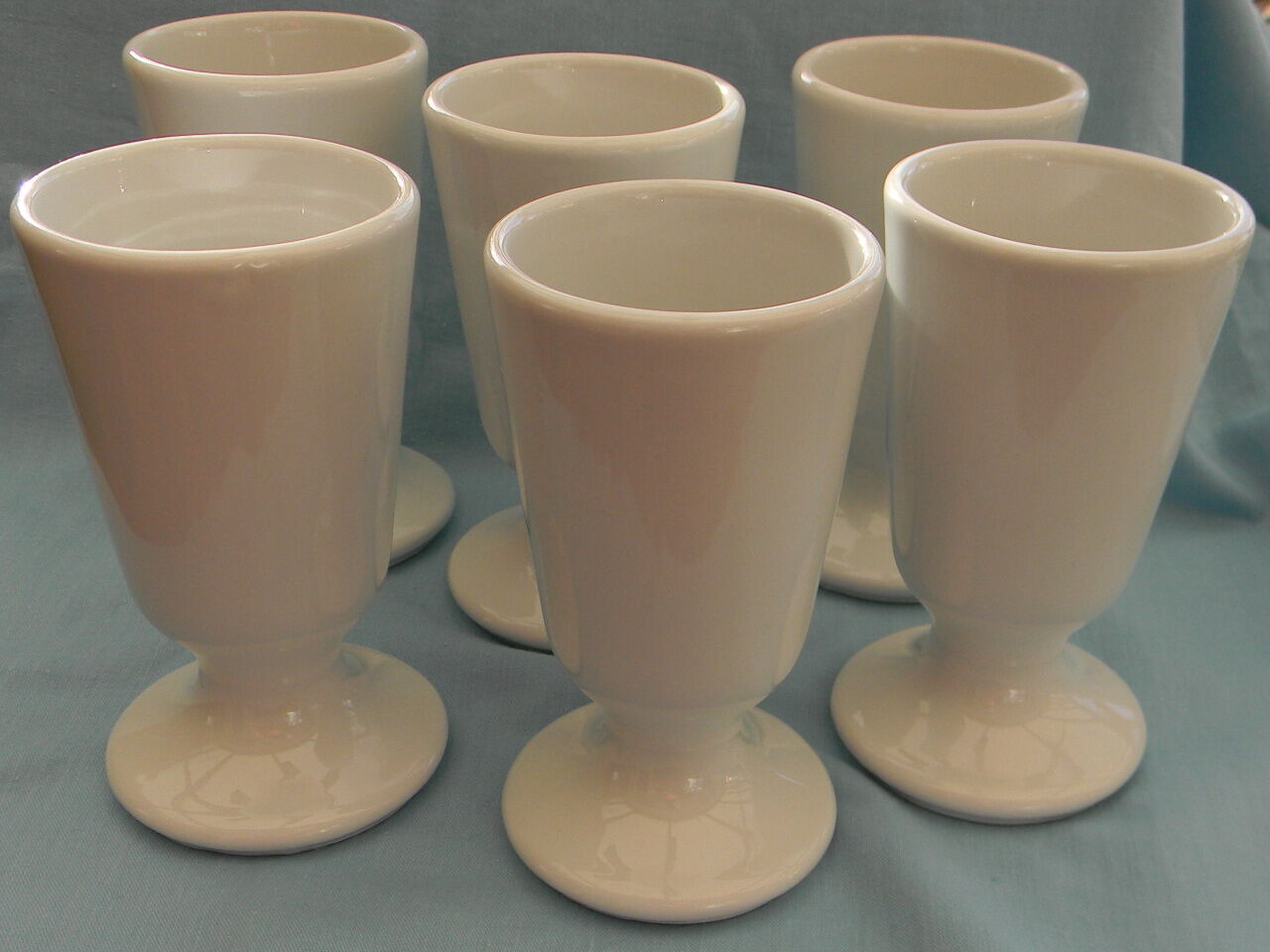 Set of 6 white mazagrans in PILLIVUYT porcelain.