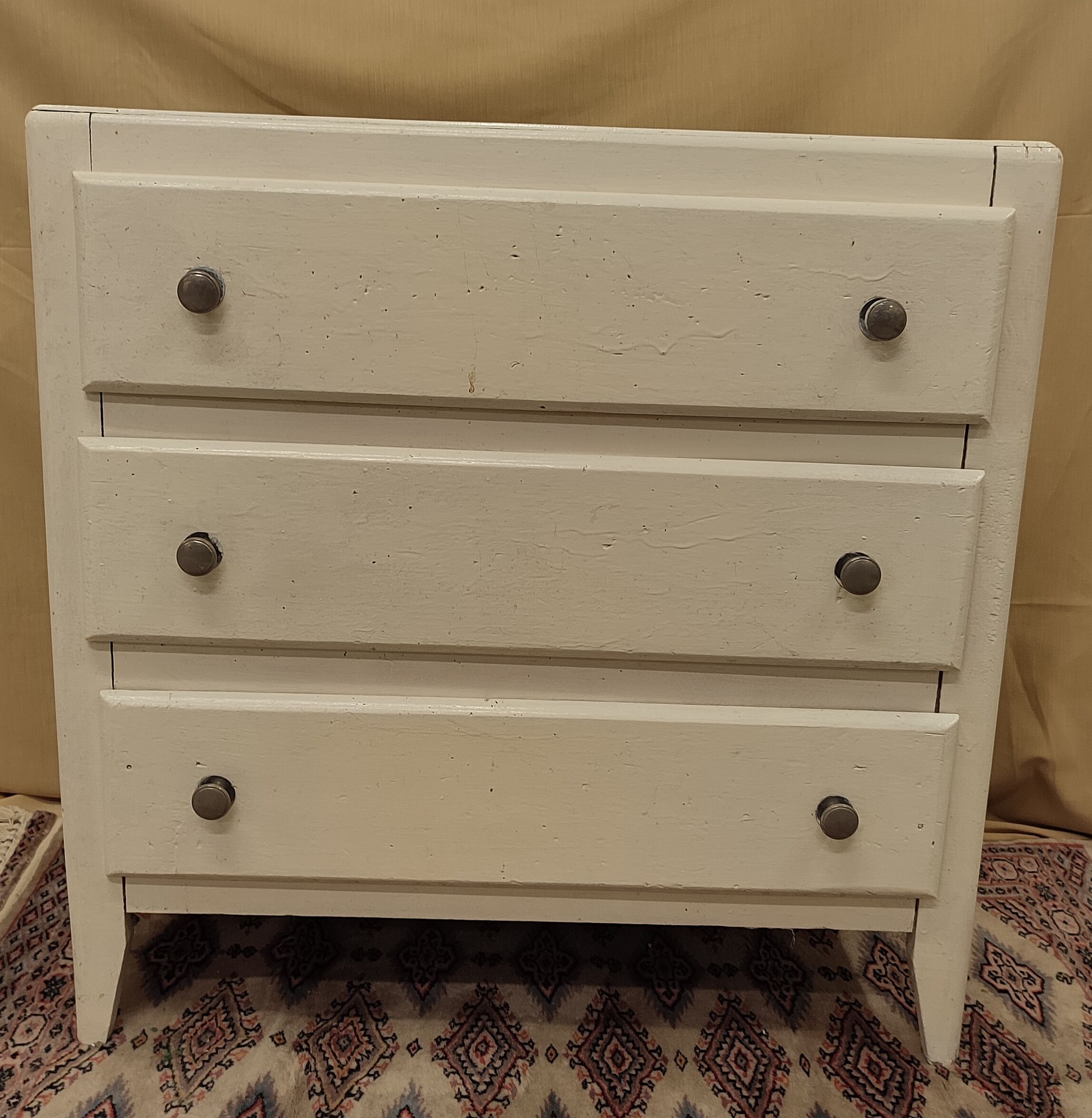 Chest of drawers white wood