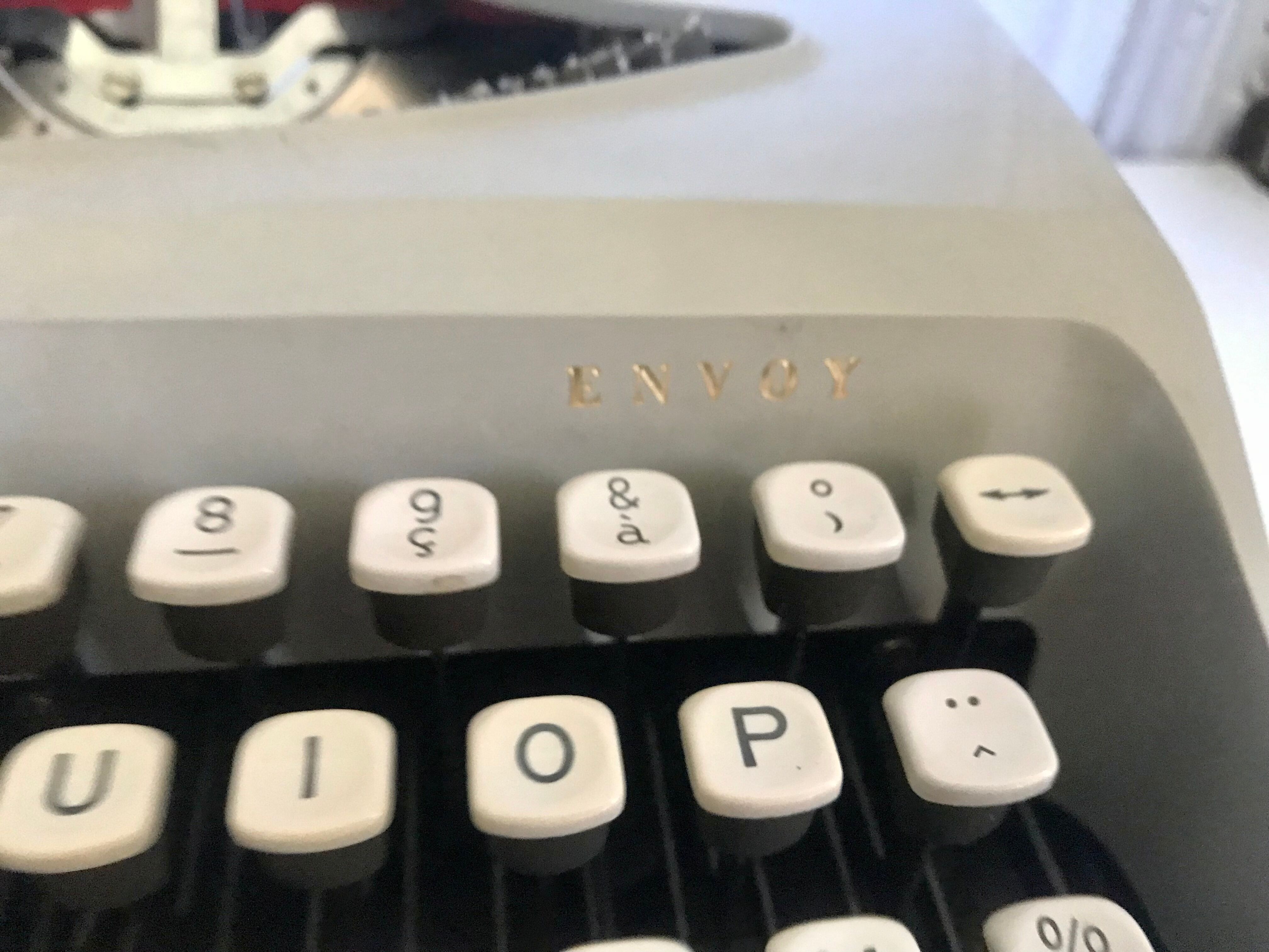 Remington Envoy typewriter