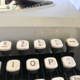Remington Envoy typewriter