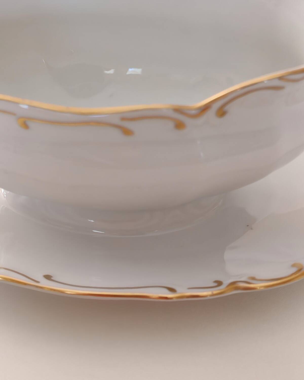 Porcelain sauceboat
