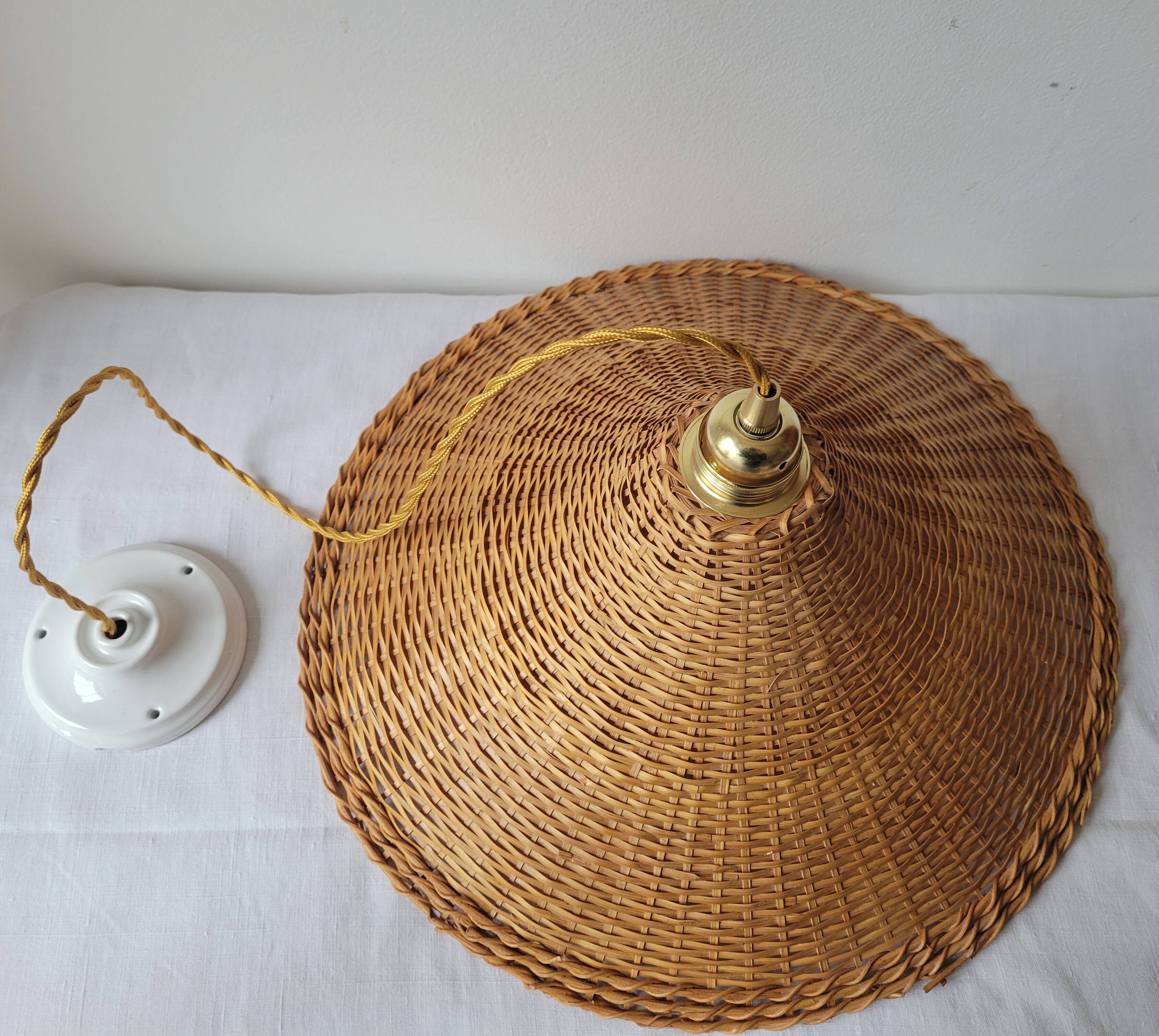 Woven wicker pendant light