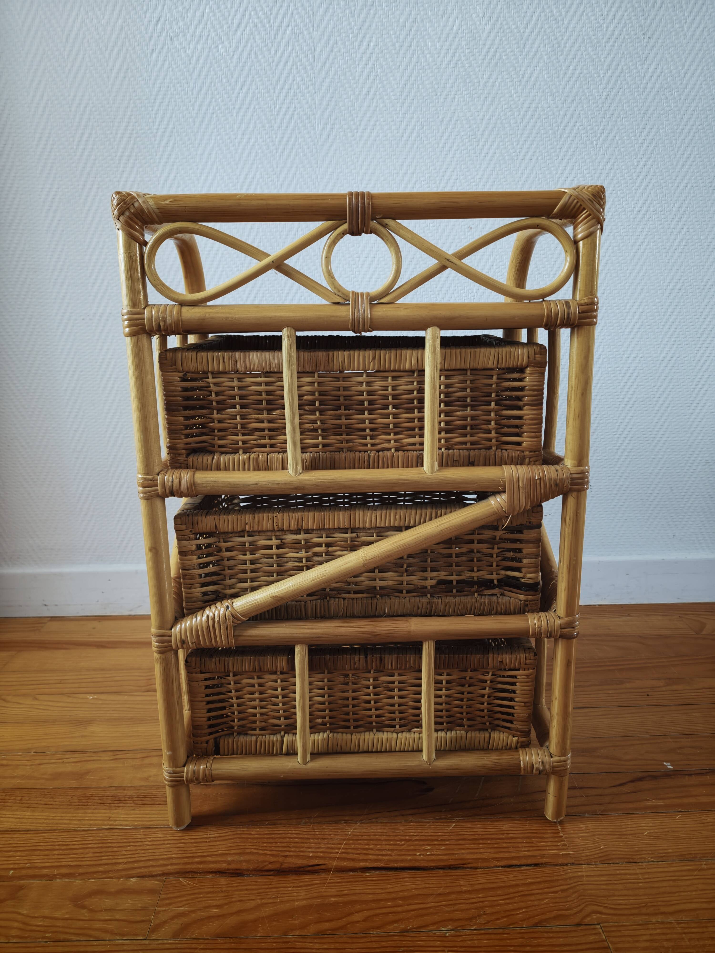 Vintage commode in rattan and wicker