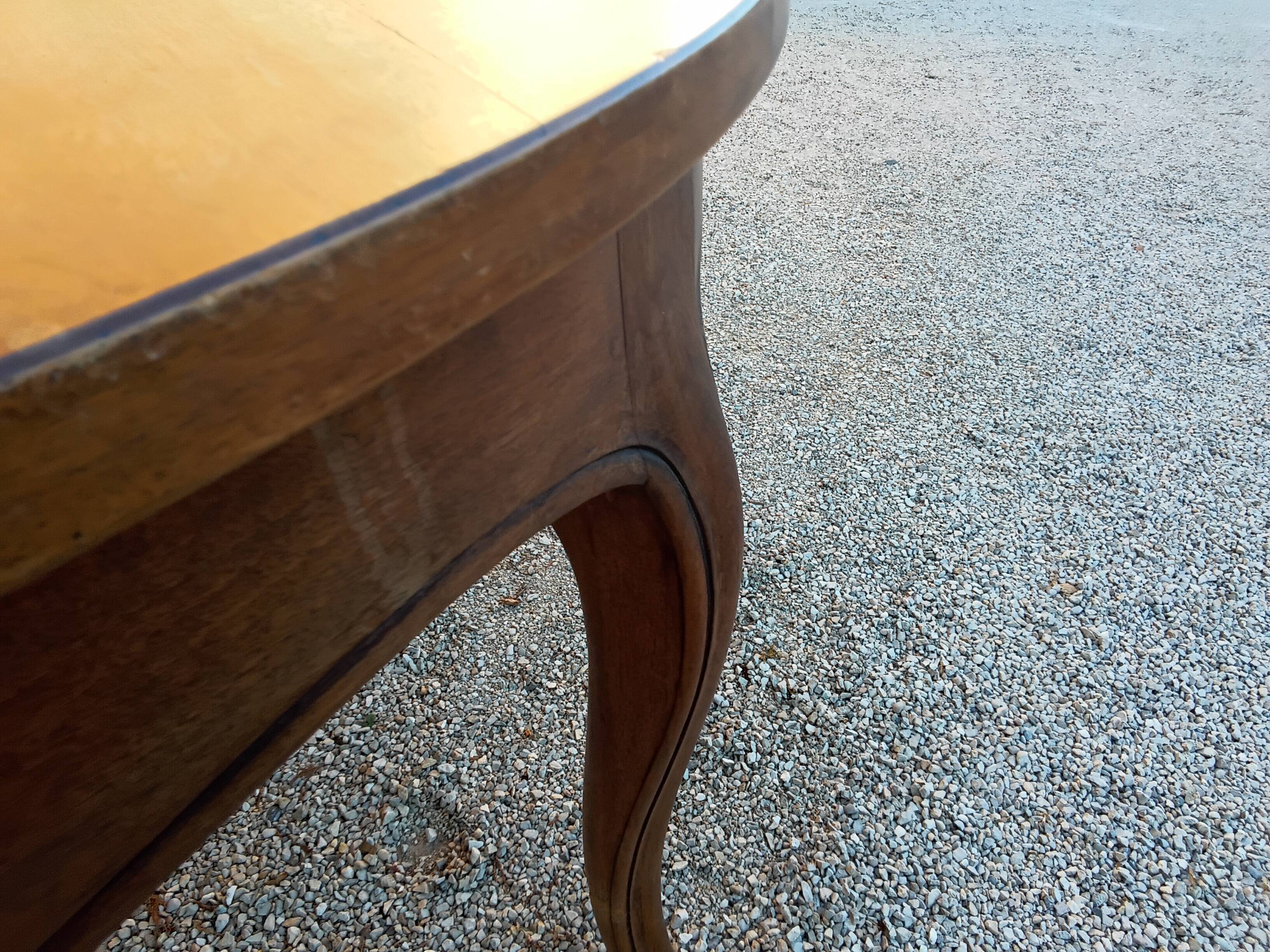 Round table + two extensions