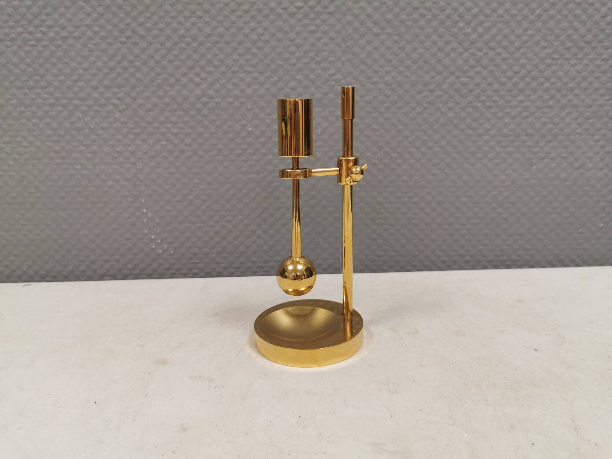 Bougeoir en laiton ajustable danois par Poul Kralund des années 1950-60.