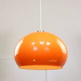 Suspension géante orange Space Age de Guzzini, années 70