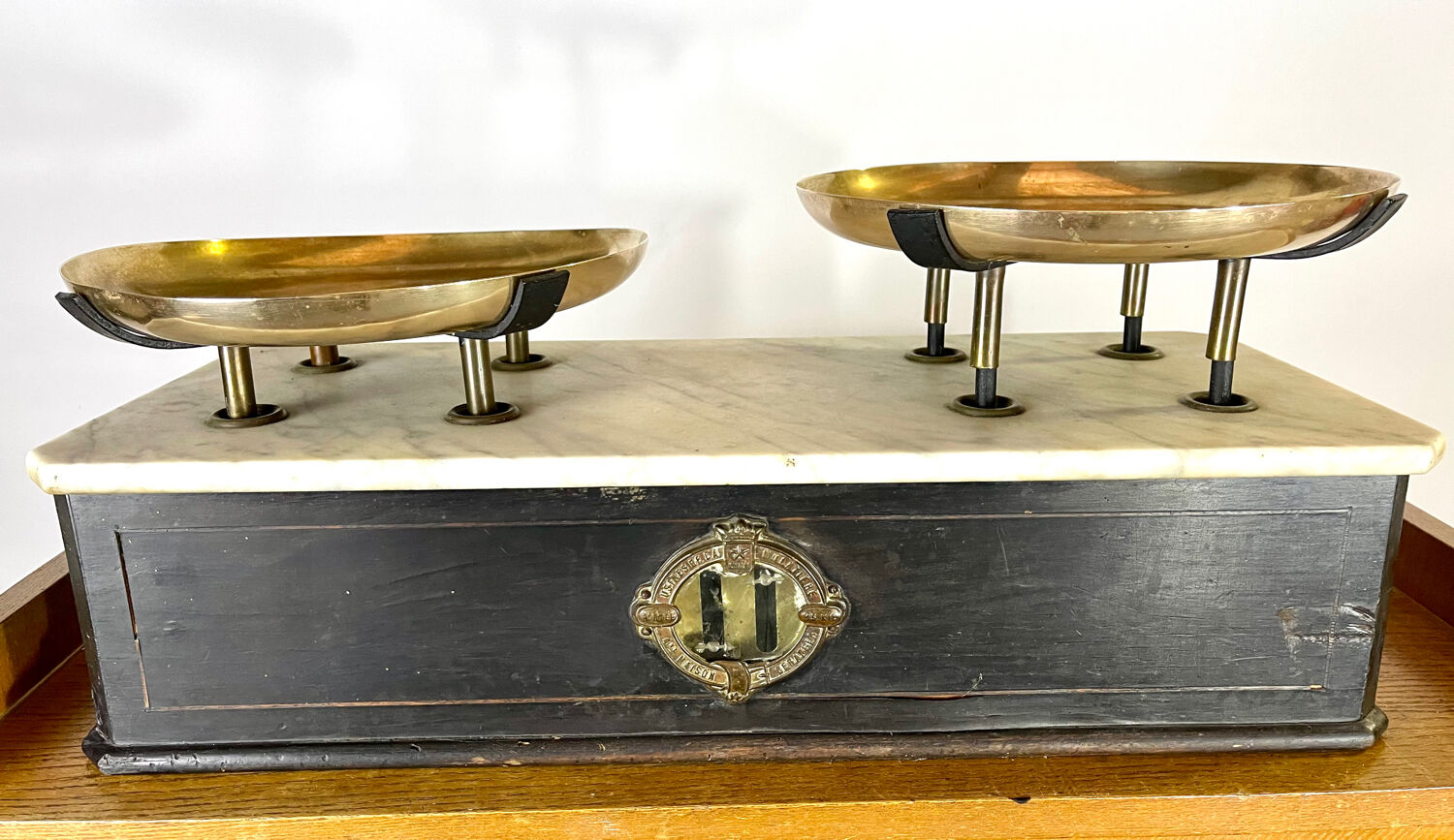 Store scale 1850 napoleon iii mulatiere factory lyon beranger house