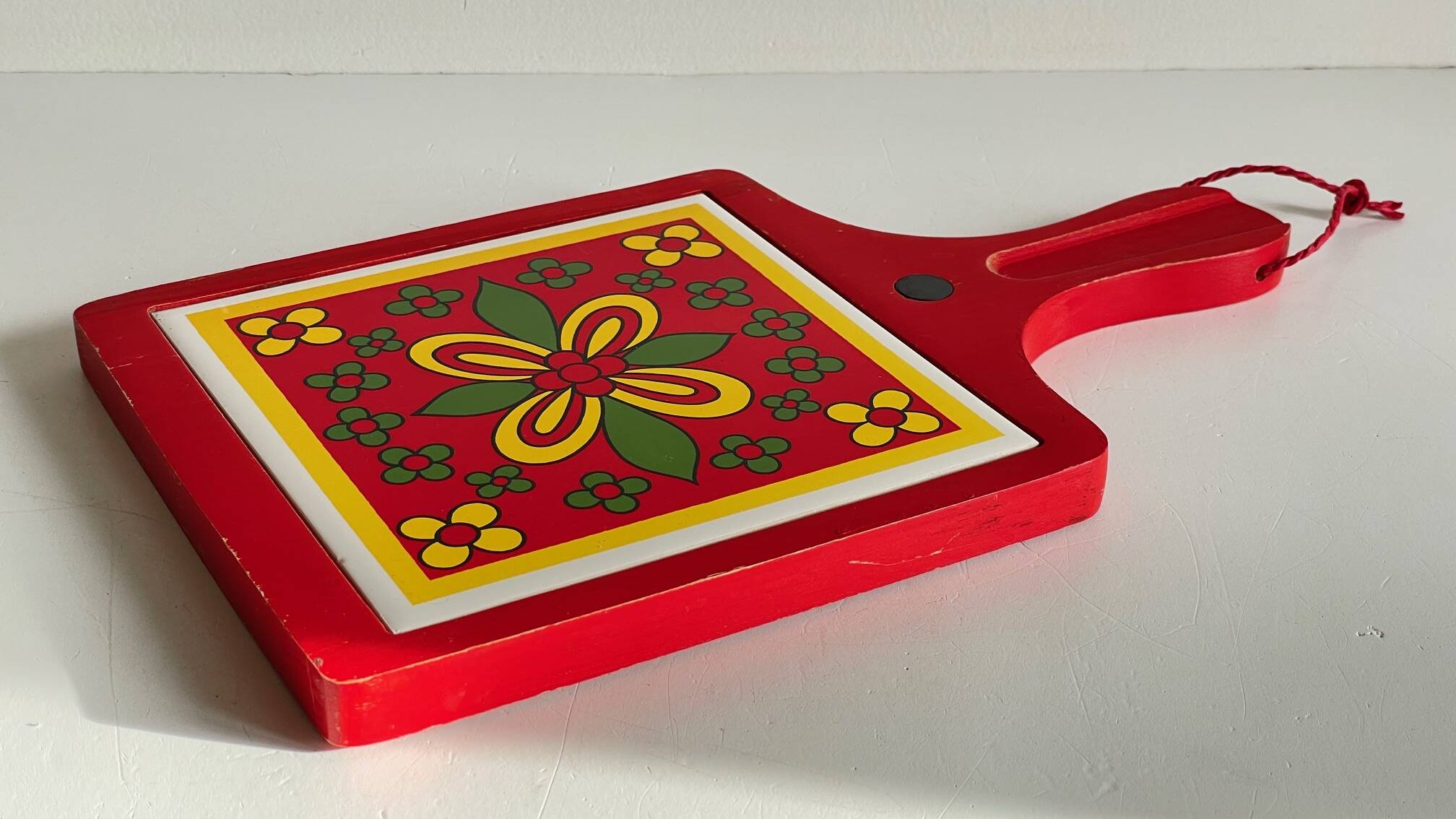 Vintage Red Plate Mat