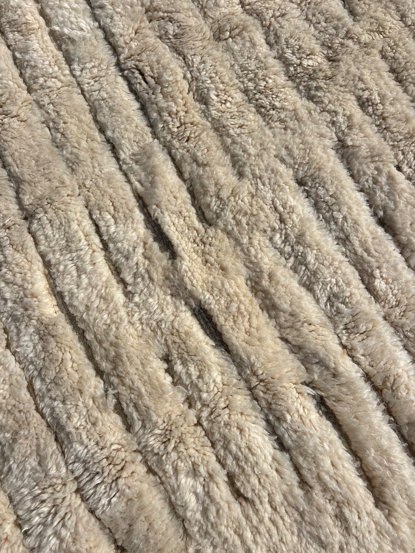 Lyla - Thick Berber Mrirt Moroccan rug in wool 210×300 cm