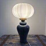 Geometric table lamp with pleated opaline shade