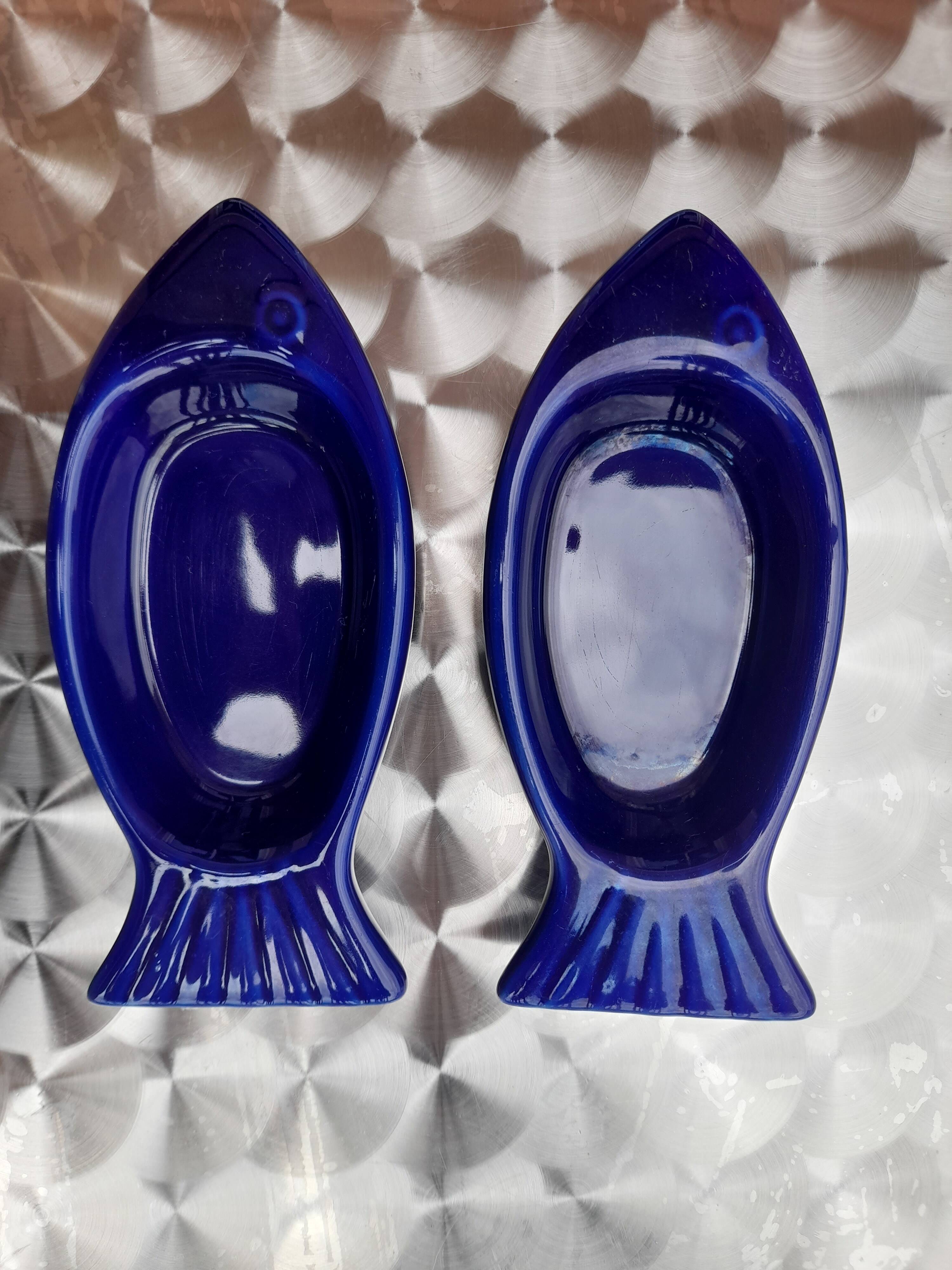 Set of 2 ceramic fish ramekins, cobalt blue