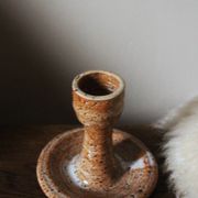Bougeoir en grès recueil rond roux moucheté vintage