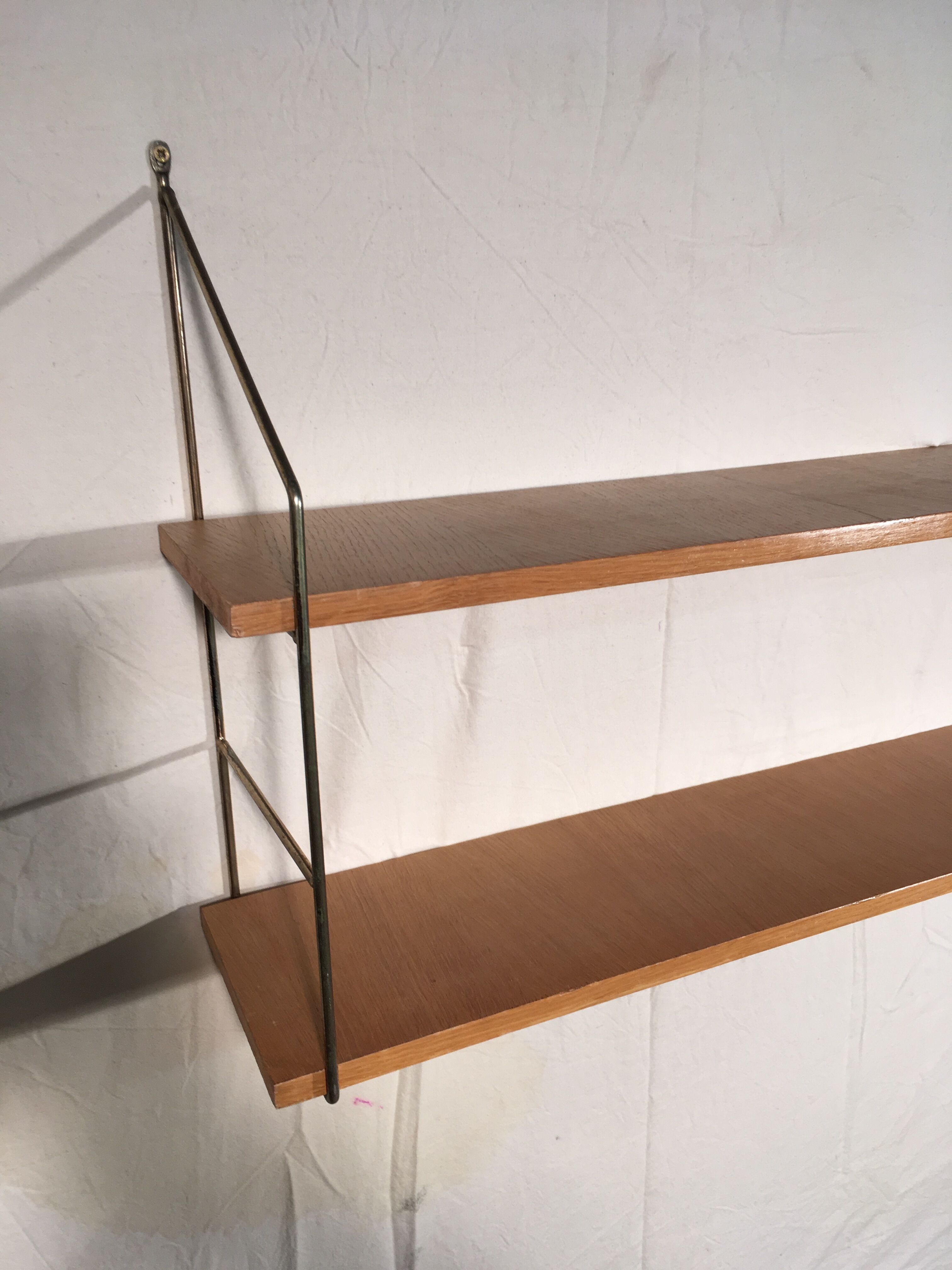 String shelf 1950