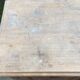 Buffet vintage parisien en bois de peuplier à 2 portes et 2 tiroirs.