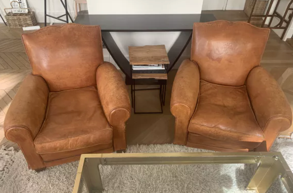 Lot of 2 leather club armchairs