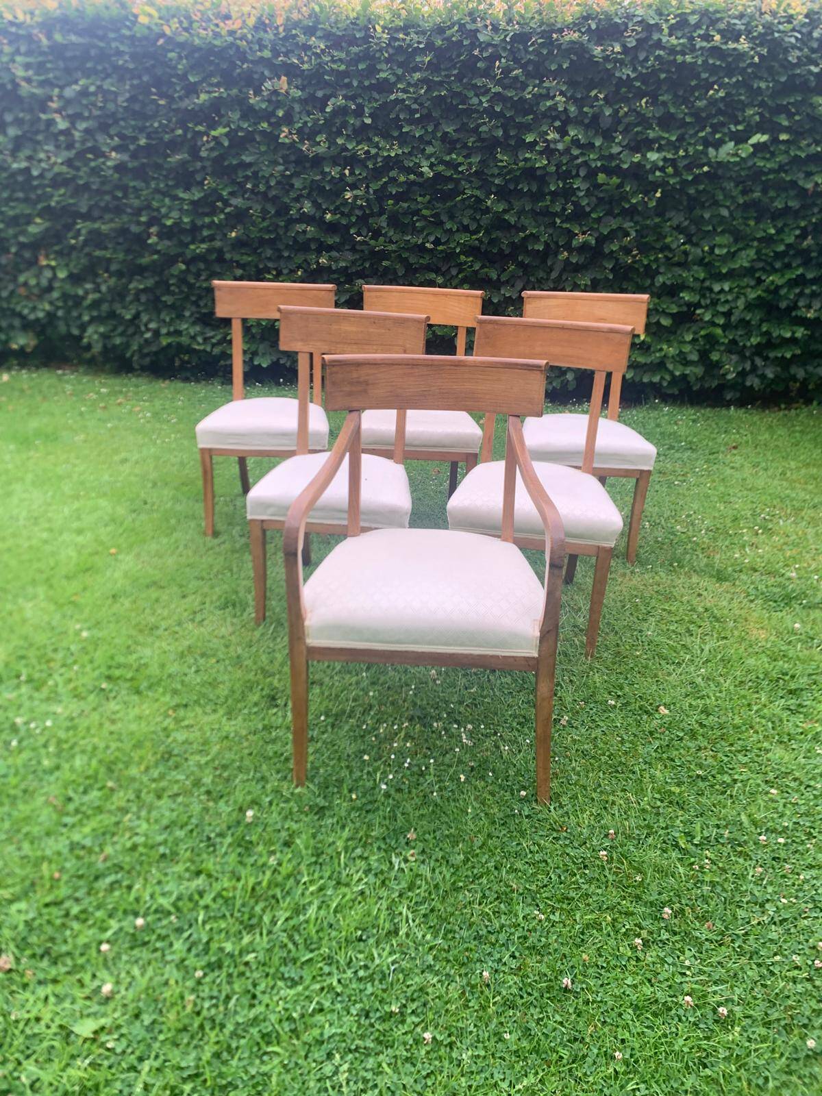 5 chaises et 1 fauteuil époque Empire