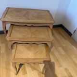 Nesting coffee tables