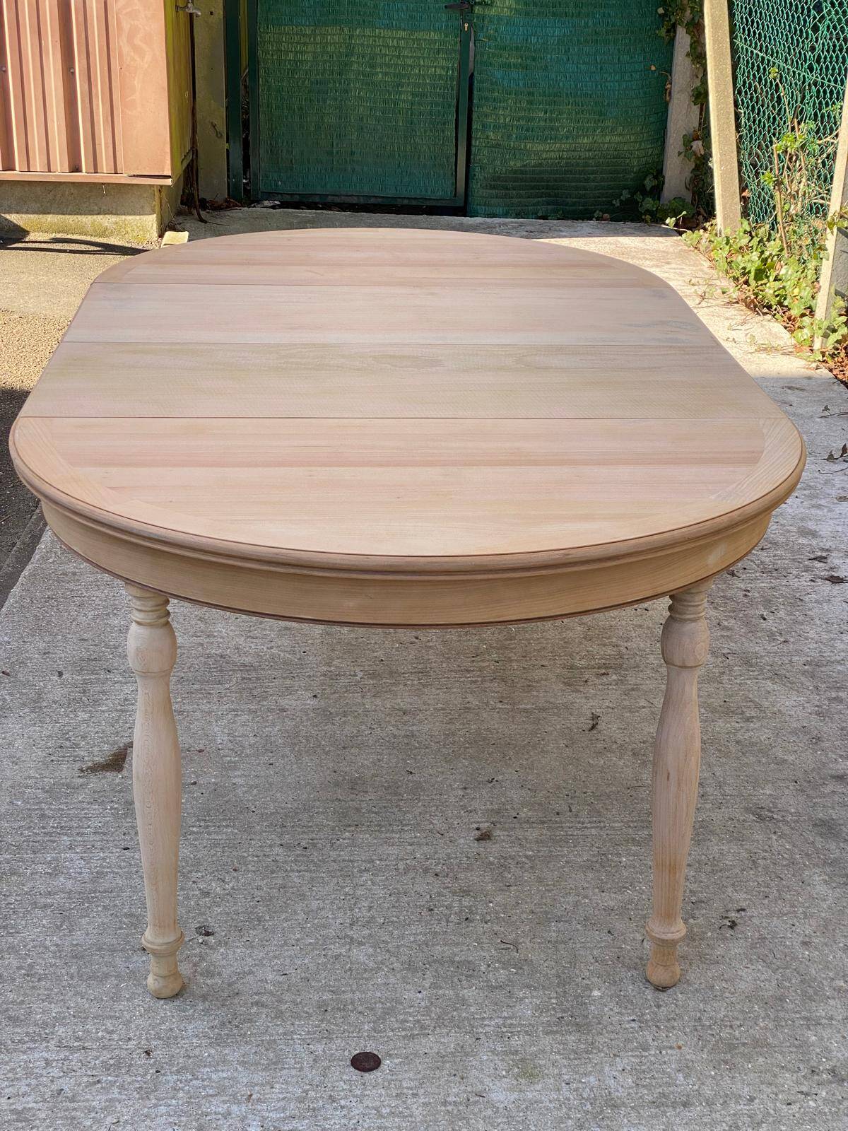 Renovated Louis Philippe round extendable dining table 115cm with 2 extensions.