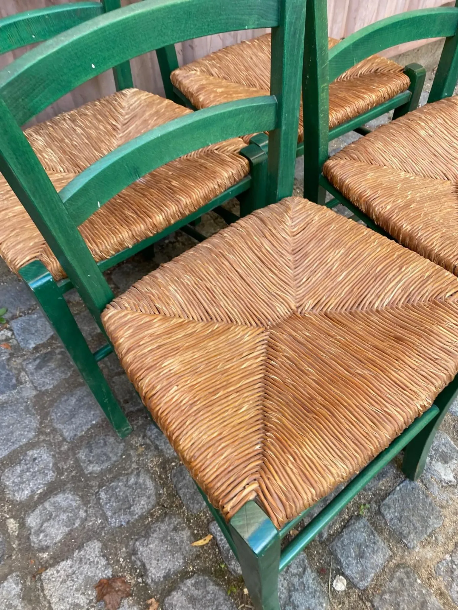 4 solid wood green straw chairs in Bistrot Campagne style from the 1980s.