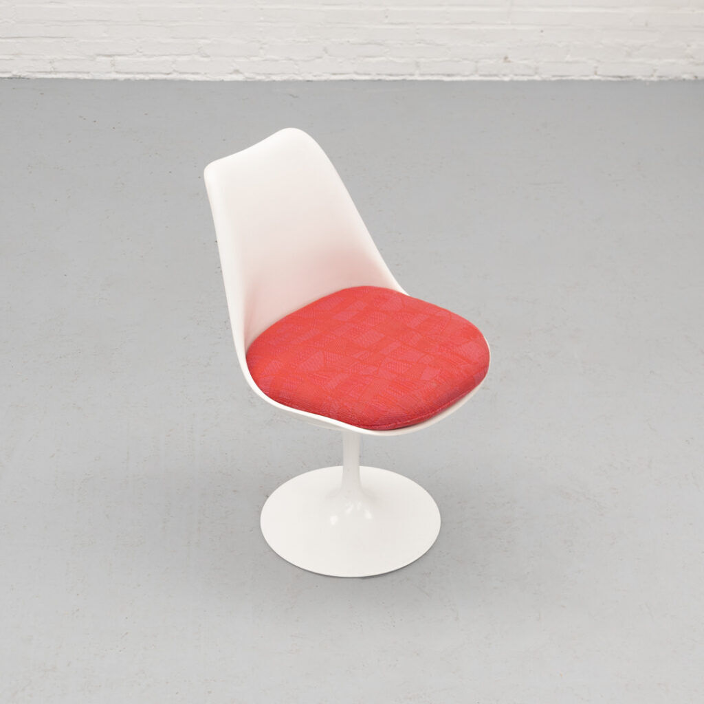 Set of 6 Eero Saarinen Knoll Tulip Chairs, 1979