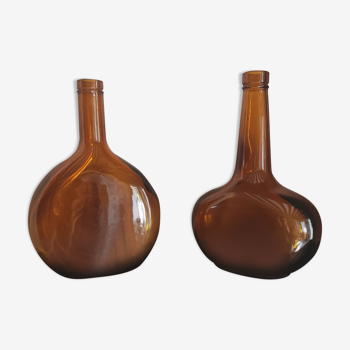 Set of 2 vintage amber bottles 0.70 liters