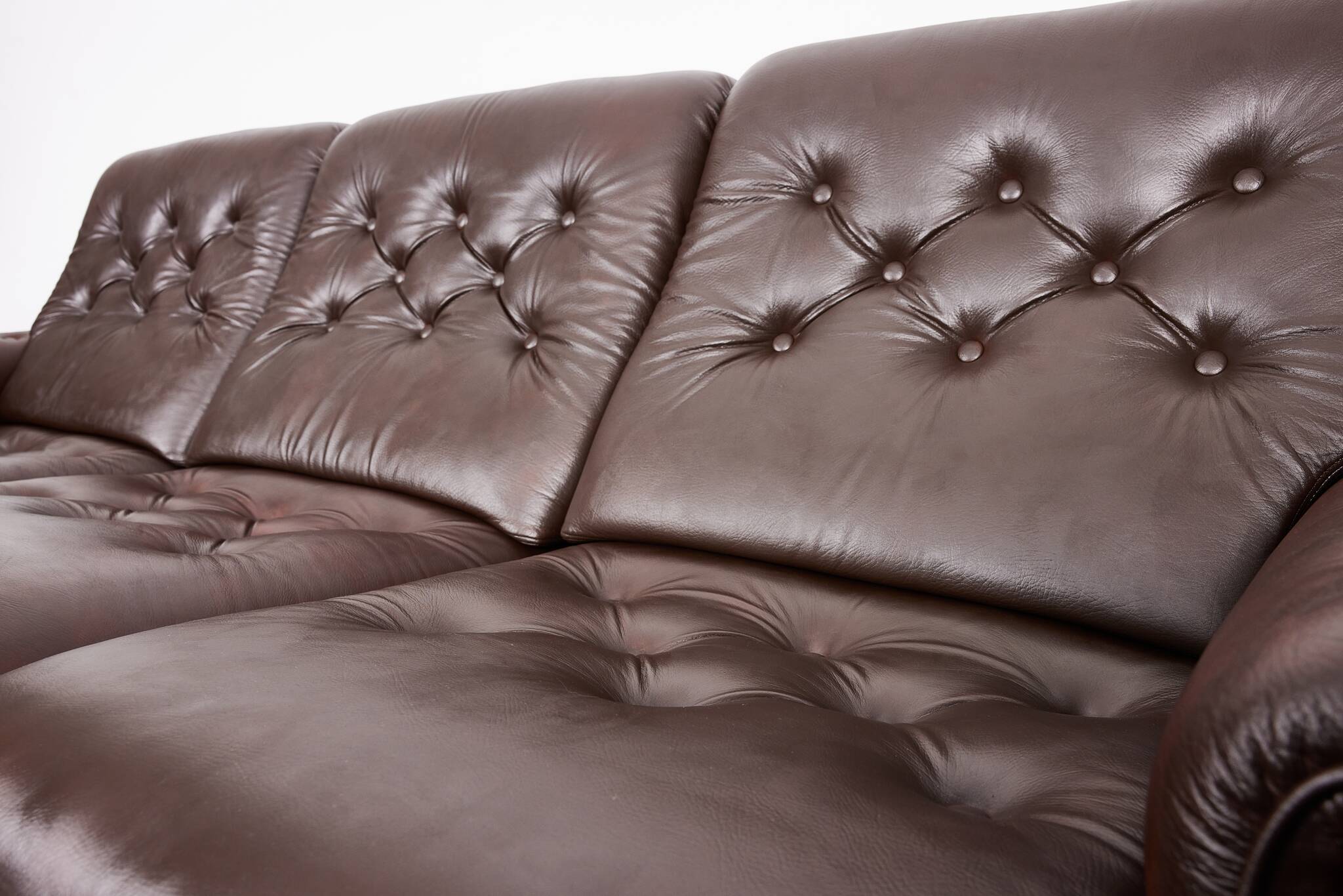 Canapé vintage en palissandre et cuir de veau, modèle-rodeio par jean gillon 1968 italma woodart