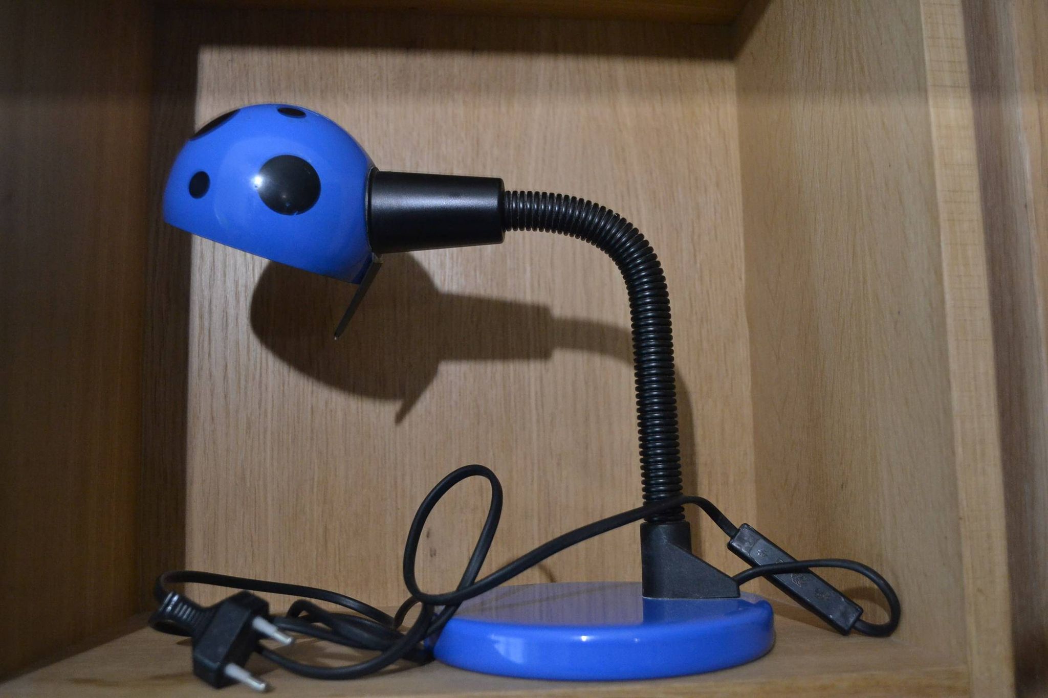 lampe de bureau en métal bleue