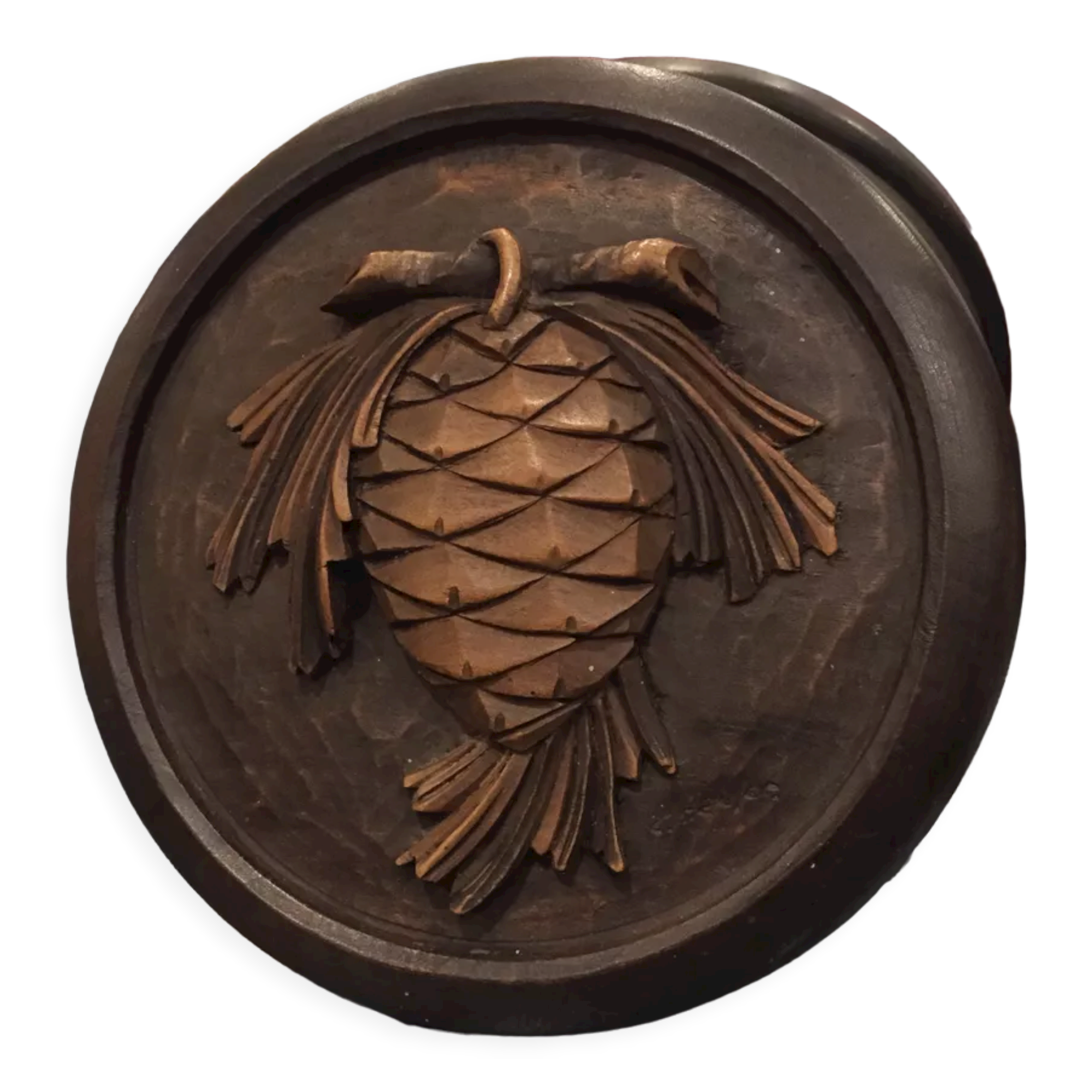 Boîte décorative en bois pomme de pin signée C Hauler